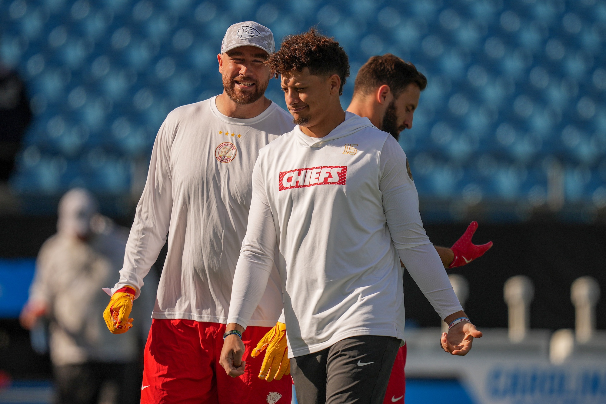 Patrick Mahomes Reminds Brazilian Reporter Travis Kelce Is Engaged