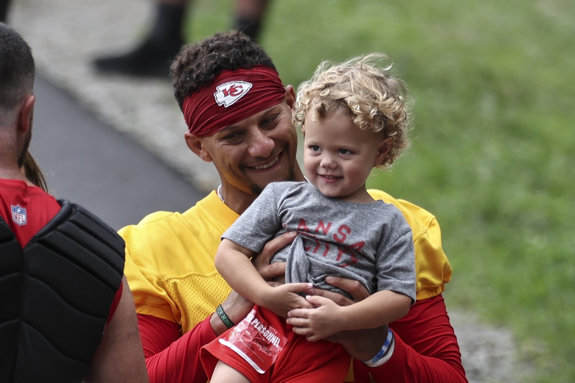 GettyImages-2227113491-Patrick-Mahomes-Bronze