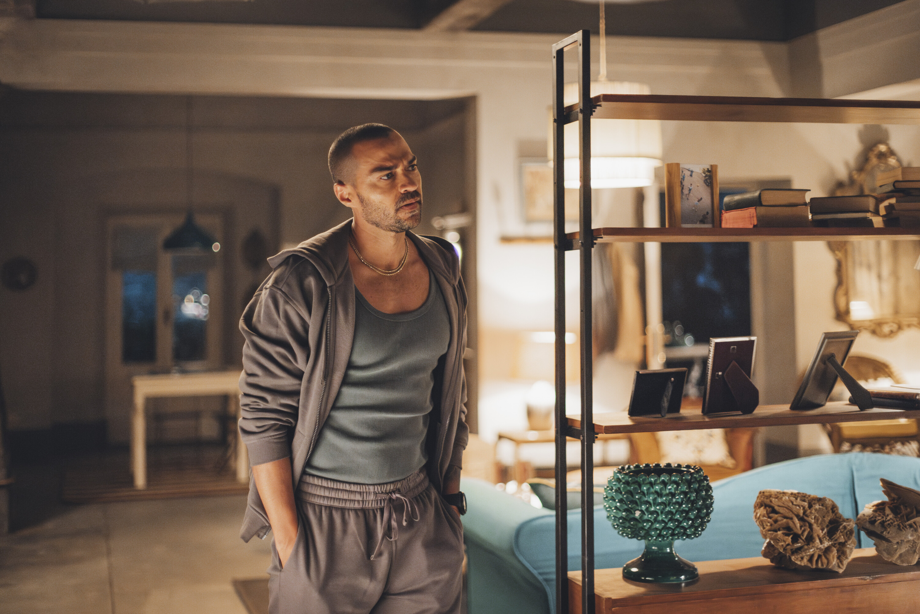 Jesse Williams Reveals He Lost 13 Lbs While Filming 'Hotel Costiera' in Italy