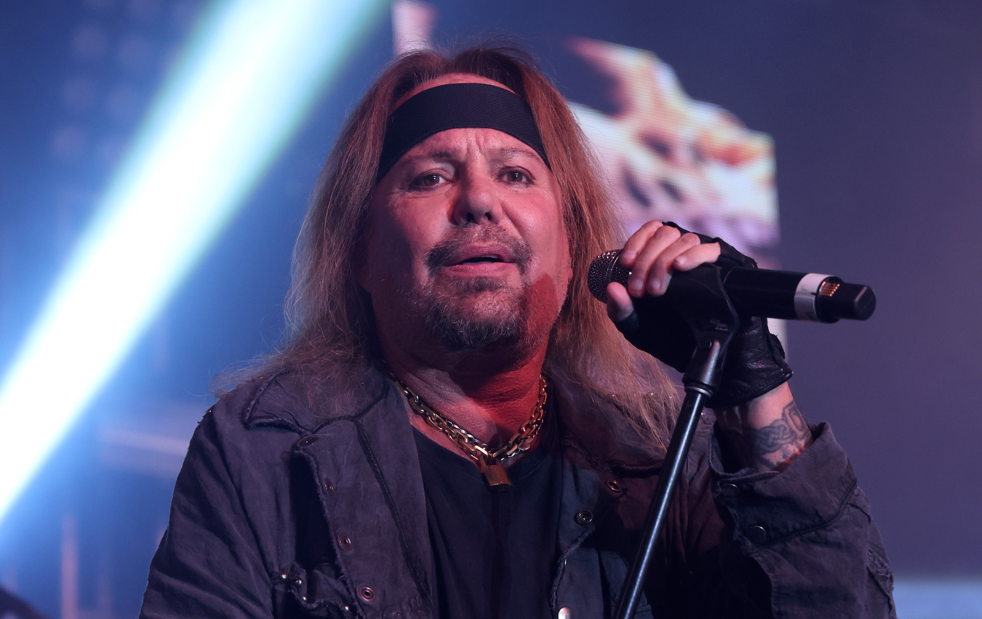 Vince-Neil-GettyImages-2170638850