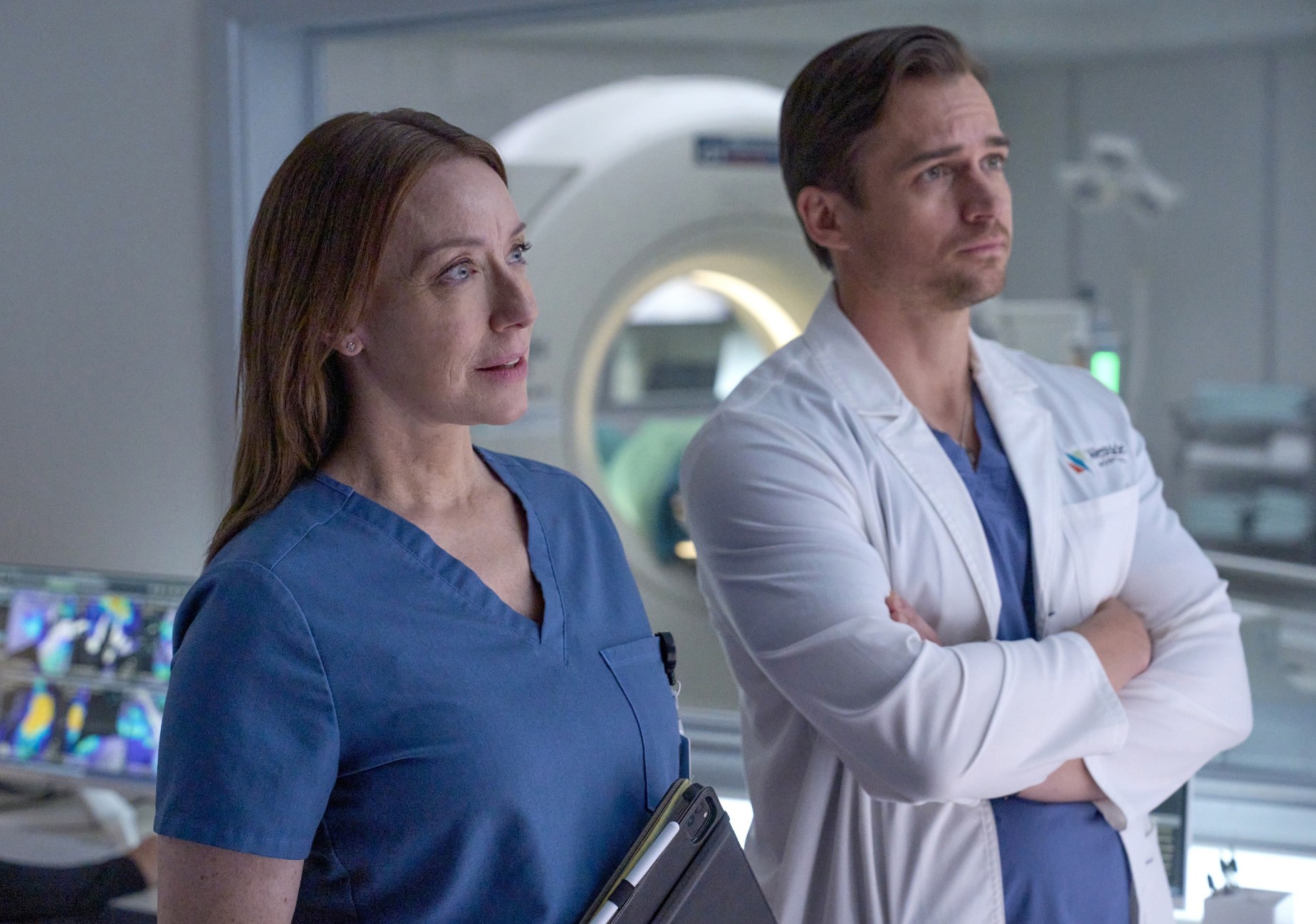 Molly Parker, Jon-Michael Ecker in Doc season 1