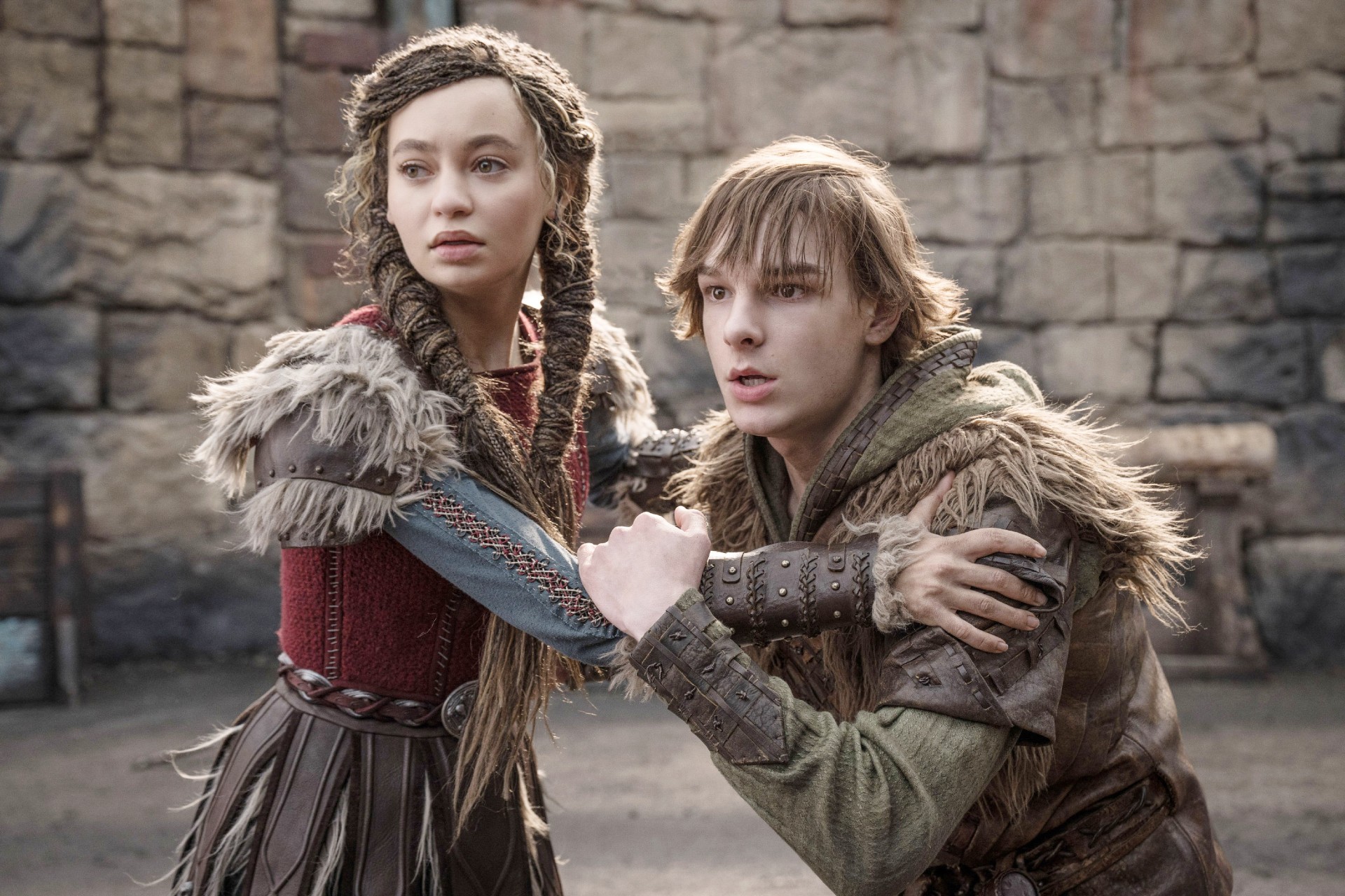 Nico Parker and Mason Thames in How to Train Your Dragon