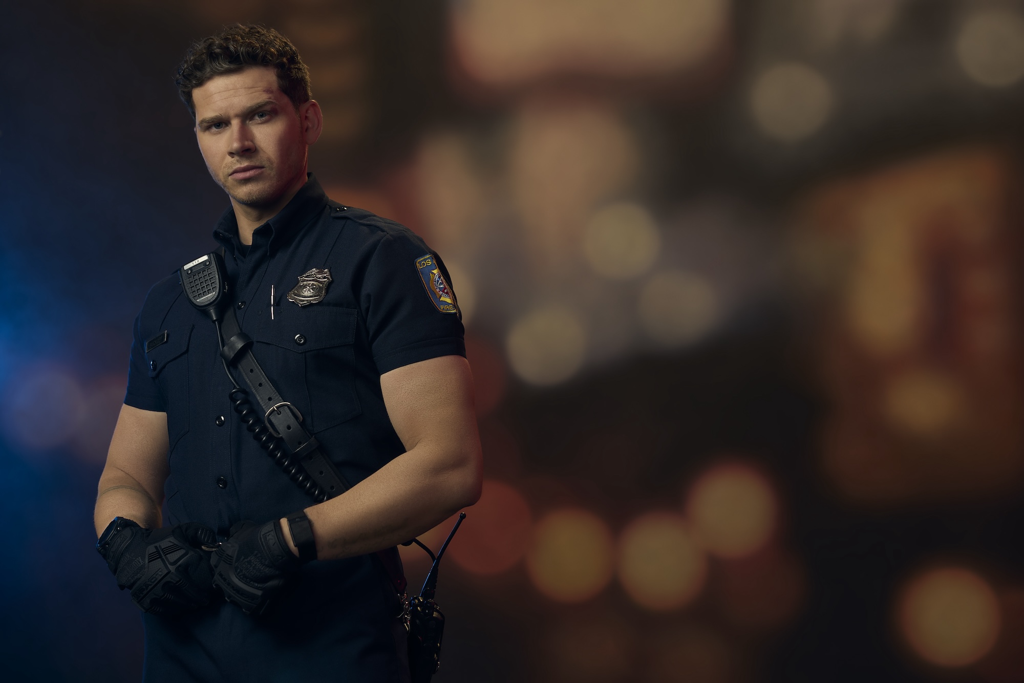 OLIVER STARK season 9 premiere 9-1-1