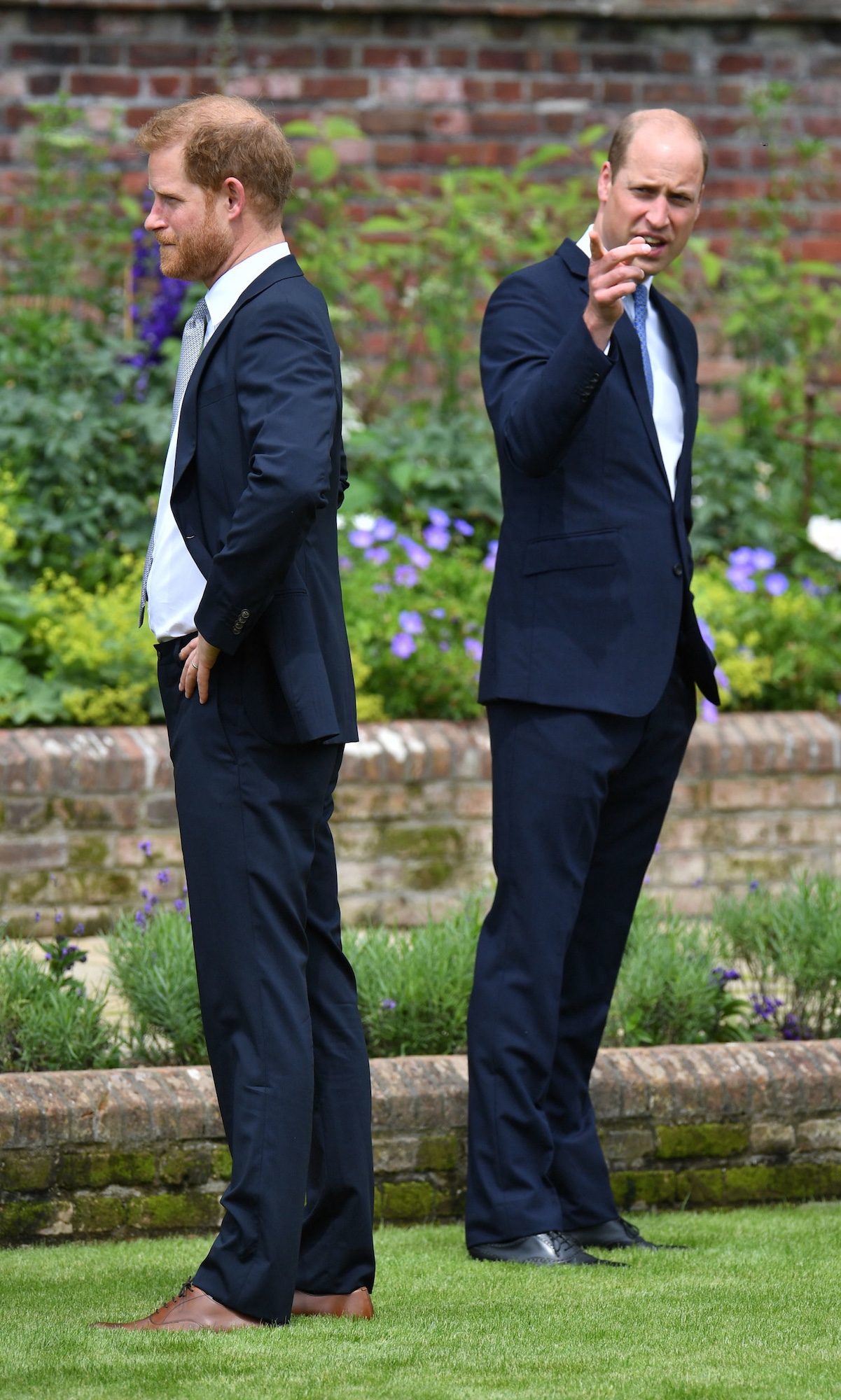 GettyImages-1326481342-PrinceHarryWilliam2021.jpg