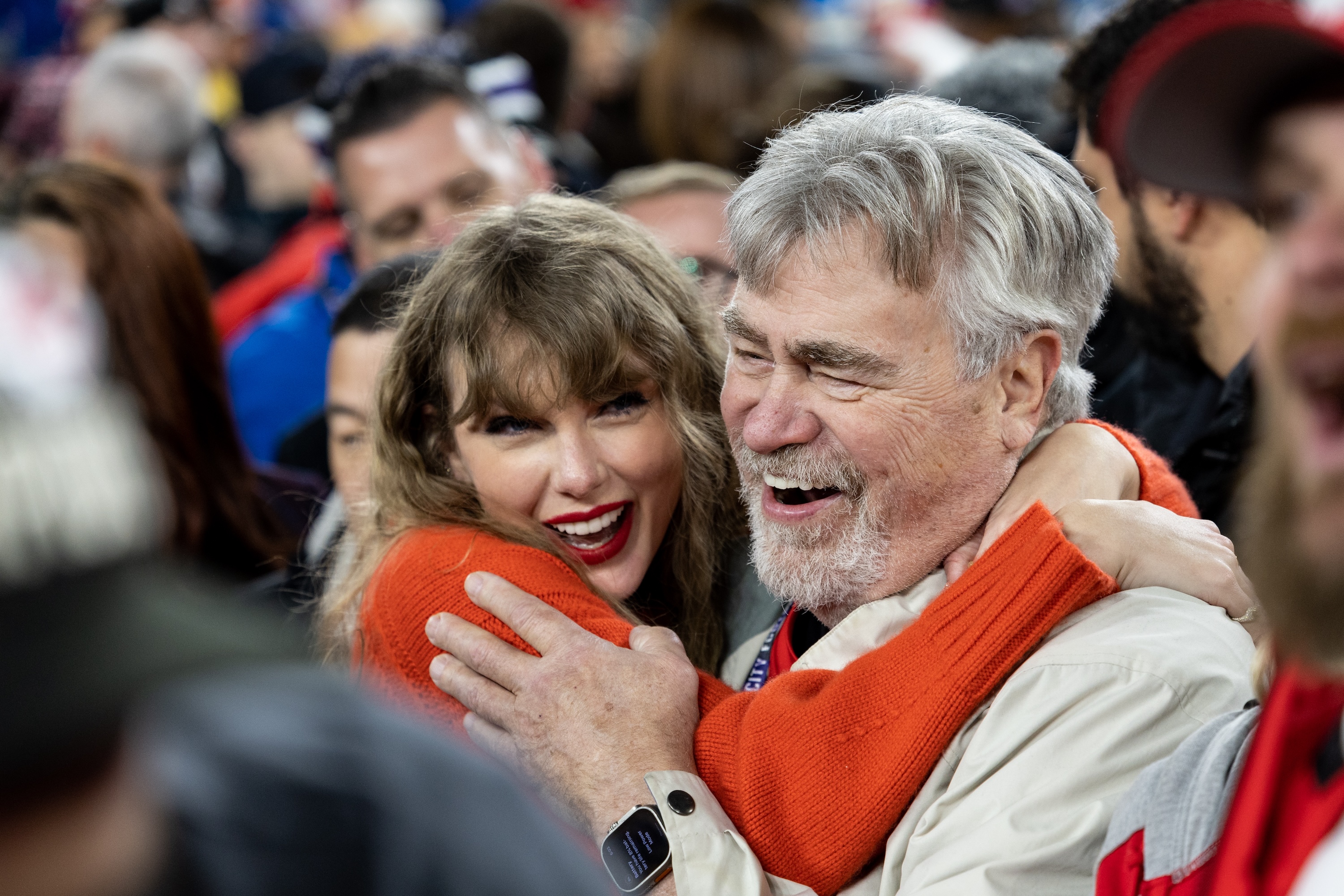 GettyImages-1971905221-Tay.jpg