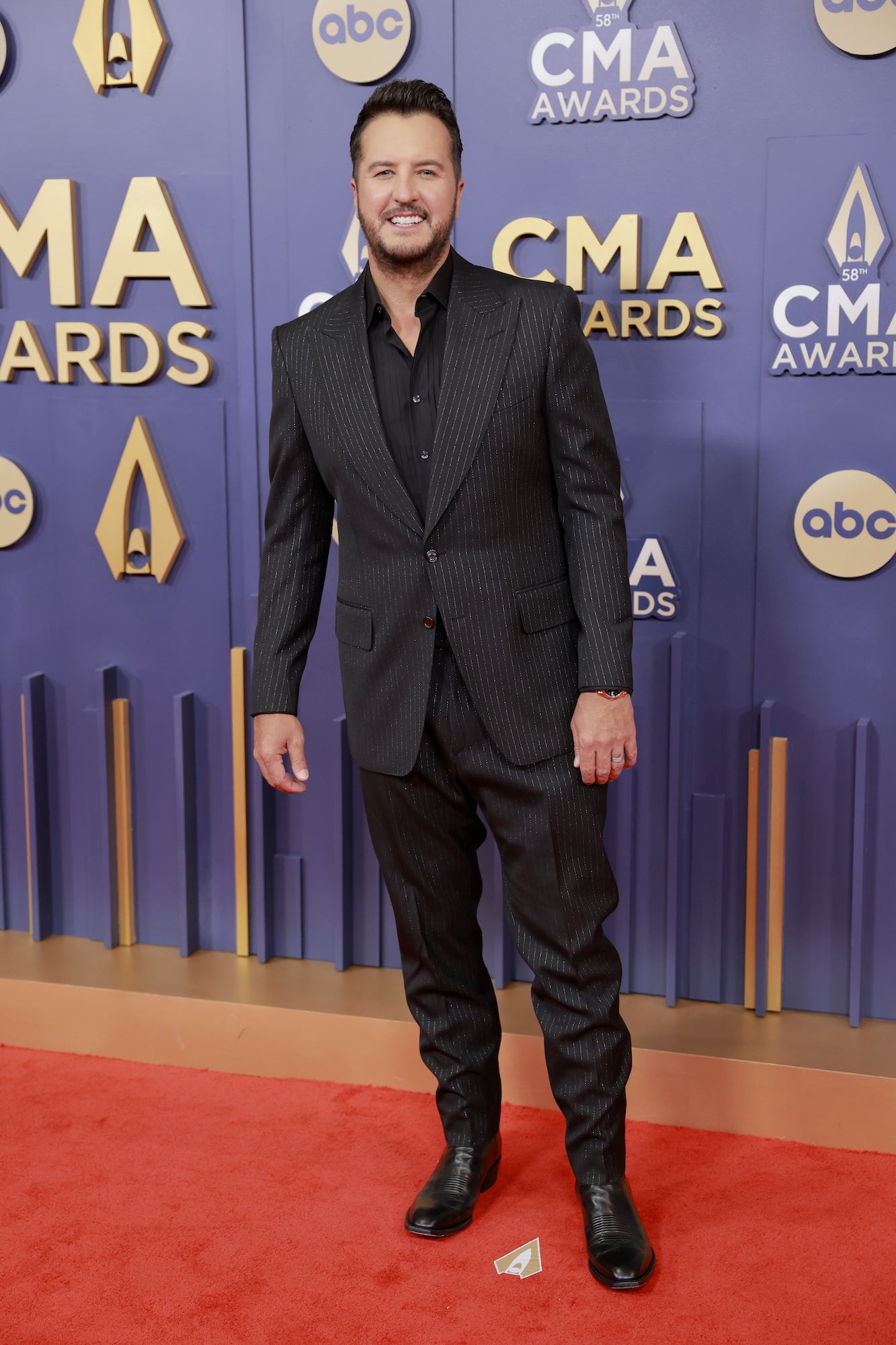 Luke Bryan Makes Rare Comment About Sister’s Death, Speculation His Family Covered Up Details