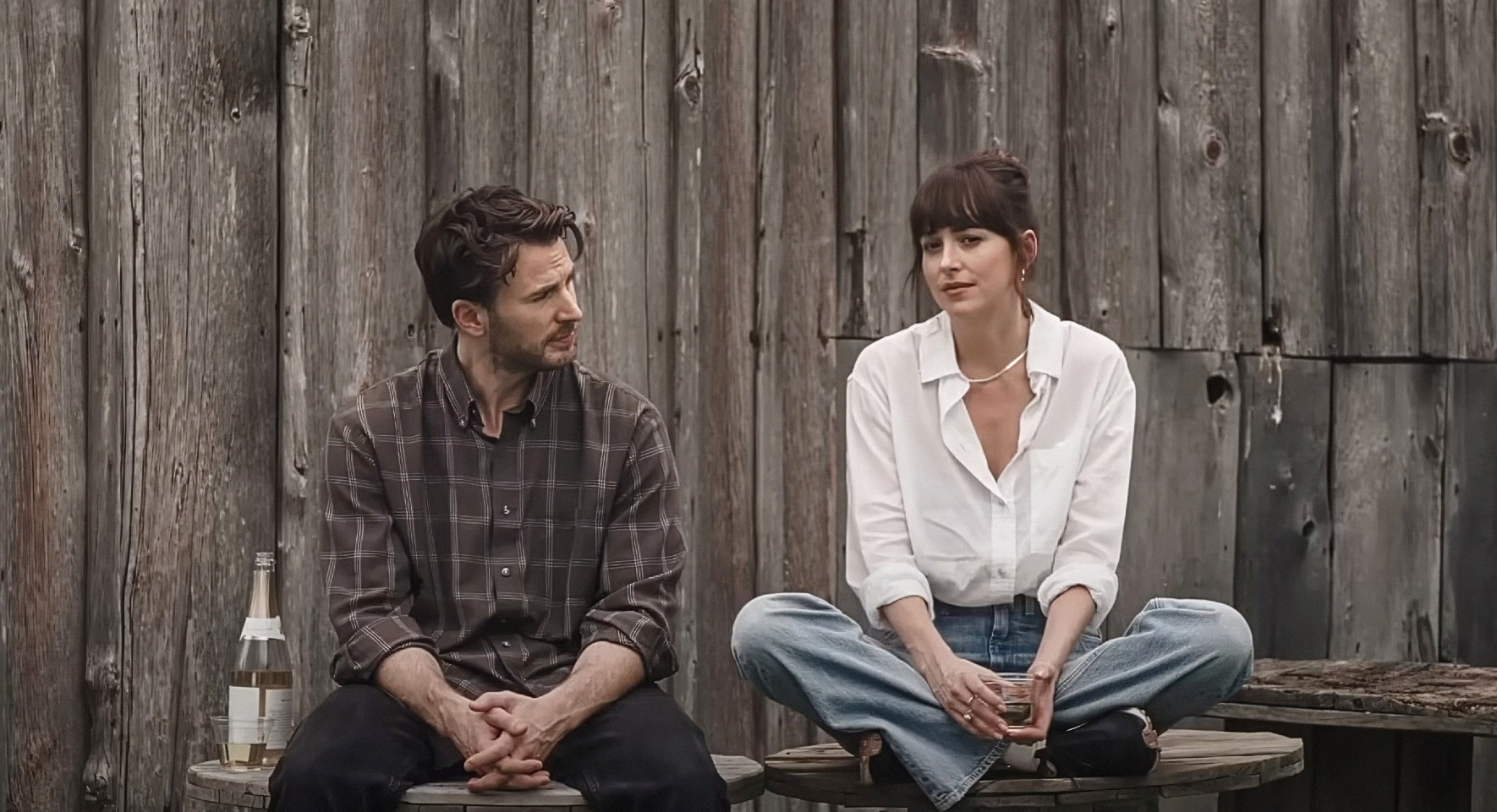Chris Evans and Dakota Johnson in Materialists