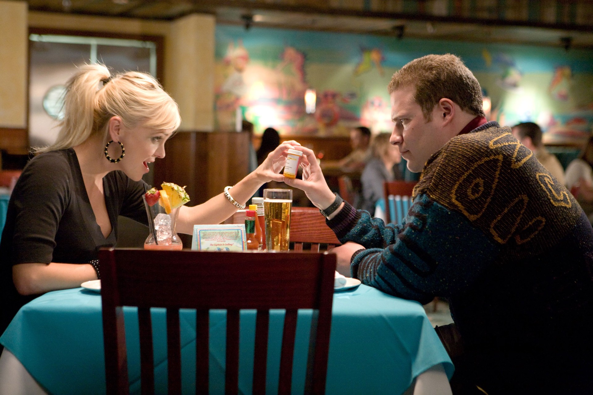 Anna Faris and Seth Rogen in Observe and Report