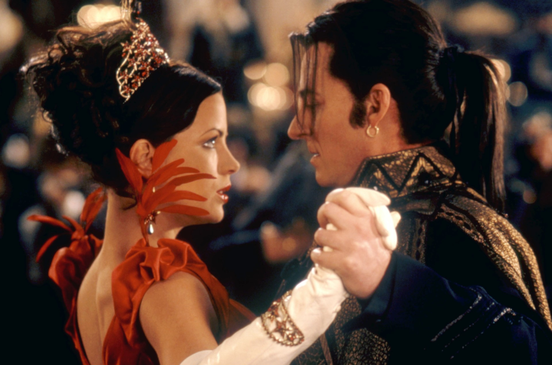 Kate Beckinsale and Hugh Jackman in Van Helsing