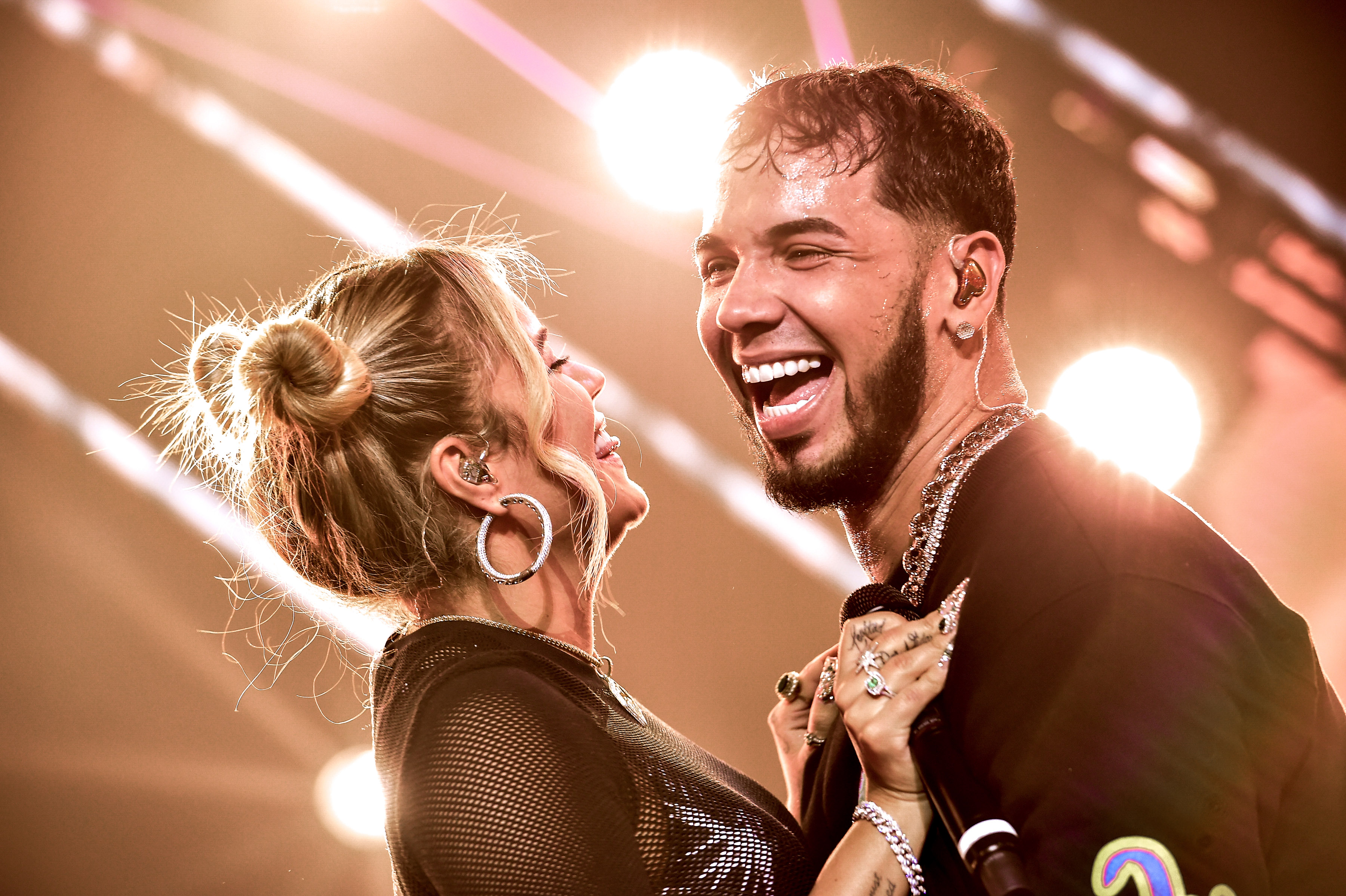 Karol G y Anuel AA.