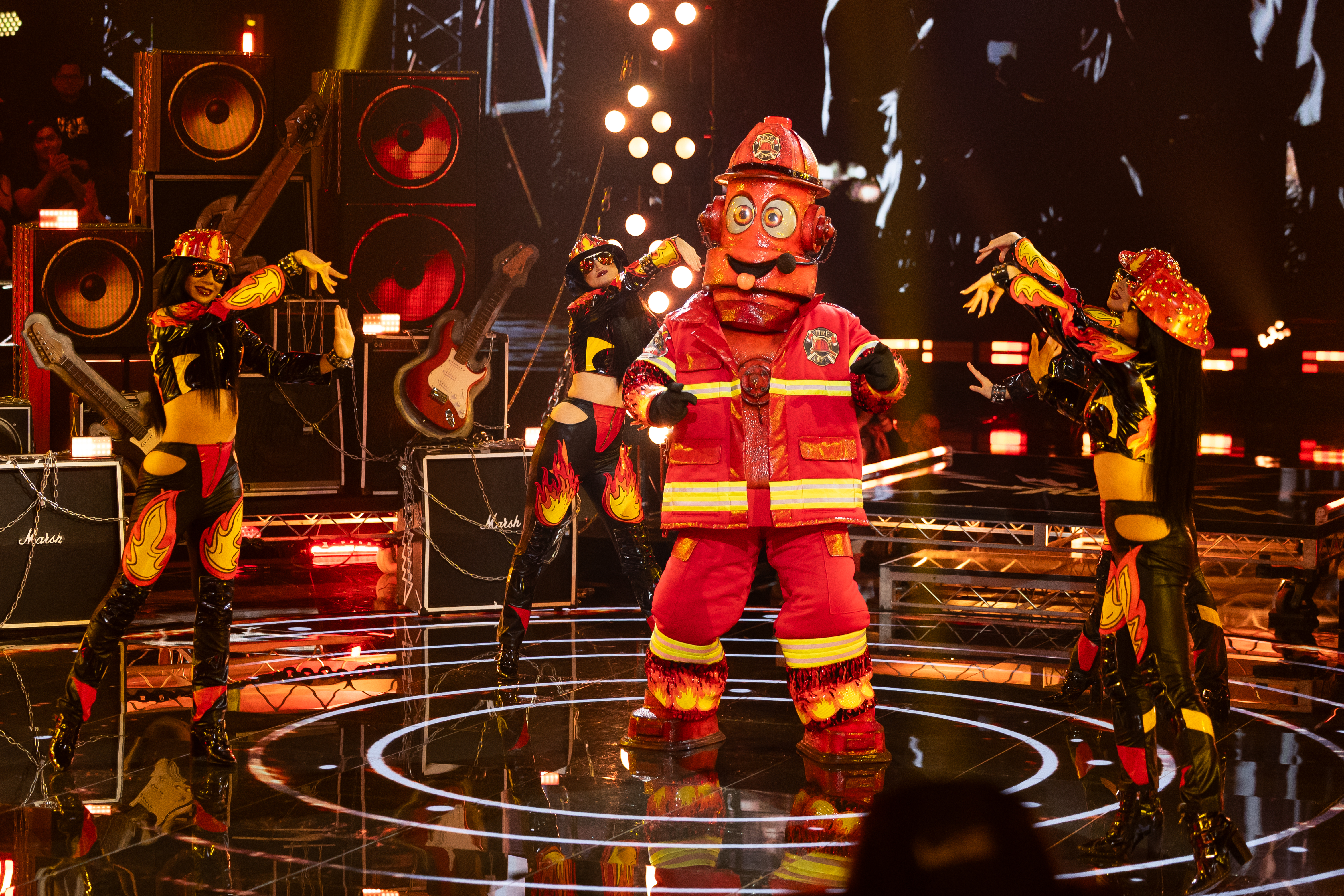 Julián Gil como 'Tony Manguera' en 'Quién es la Máscara'.