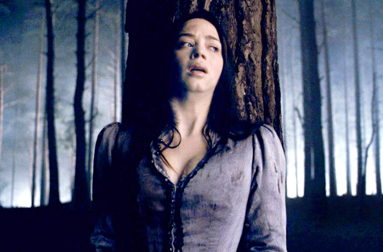 Emily Blunt in The Wolfman