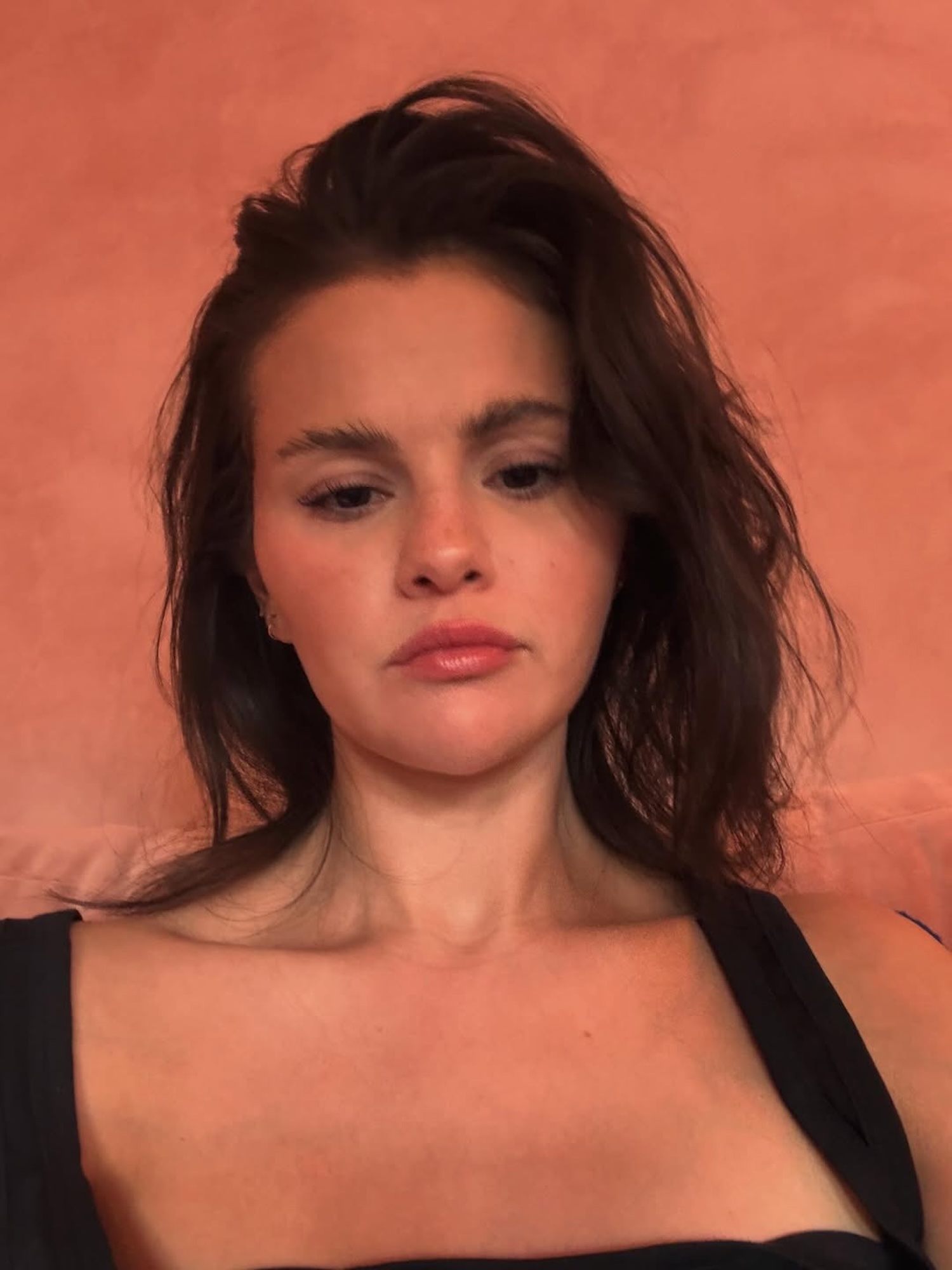 Selena Gomez Laughs Off a Comment About Shaving Her ‘Mustache’: ‘It’s Melasma’