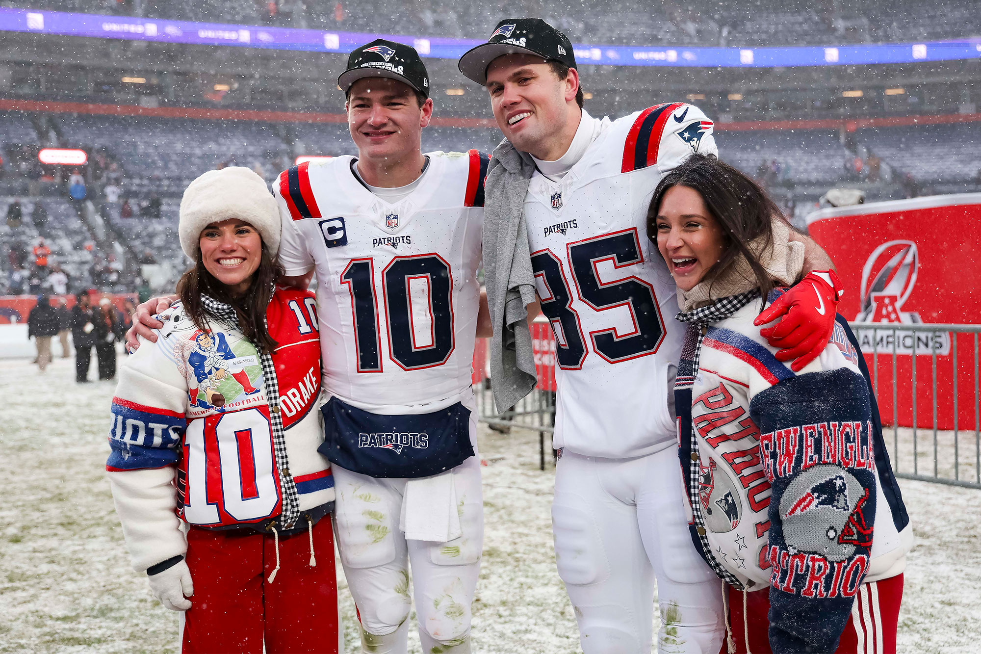 Drake Maye Ann Michael Maye Hunter Henry AFC Championship Game