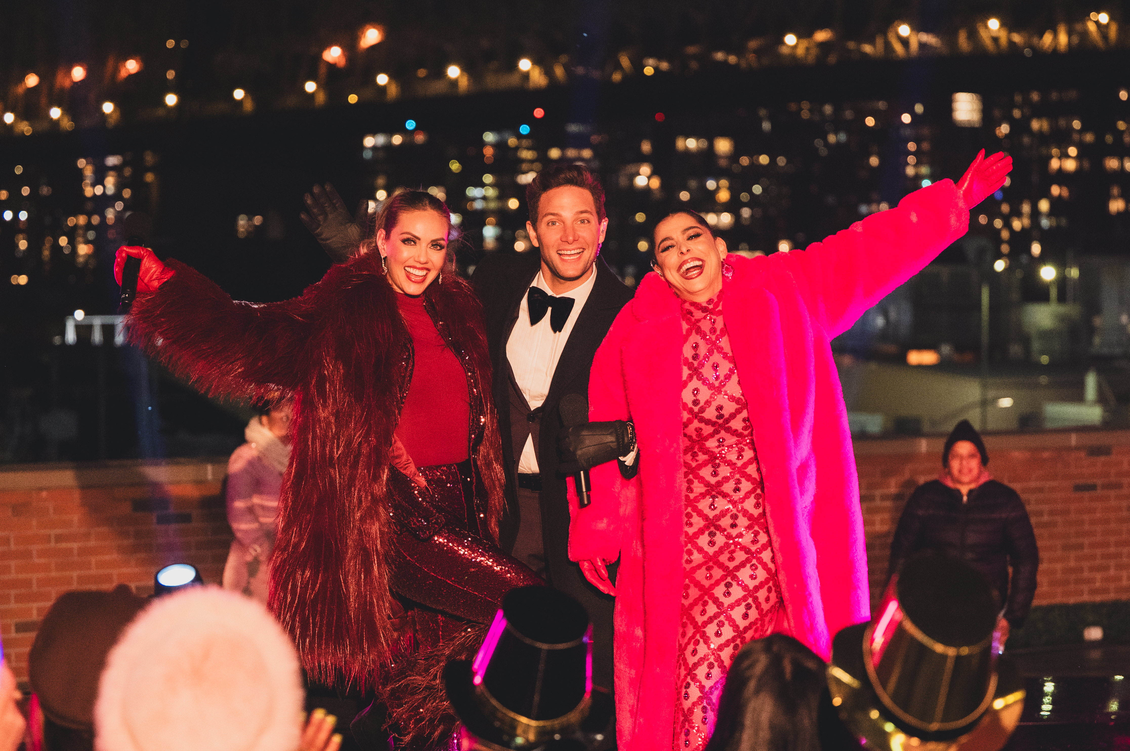 Jessica Carrillo, Gabriel Coronel y Lourdes Stephen