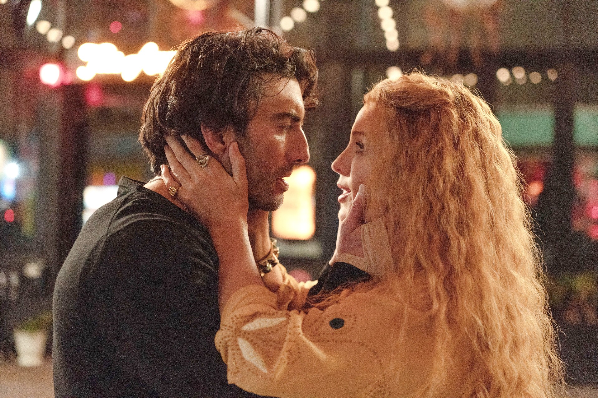 Justin Baldoni and Blake Lively in It Ends with Us