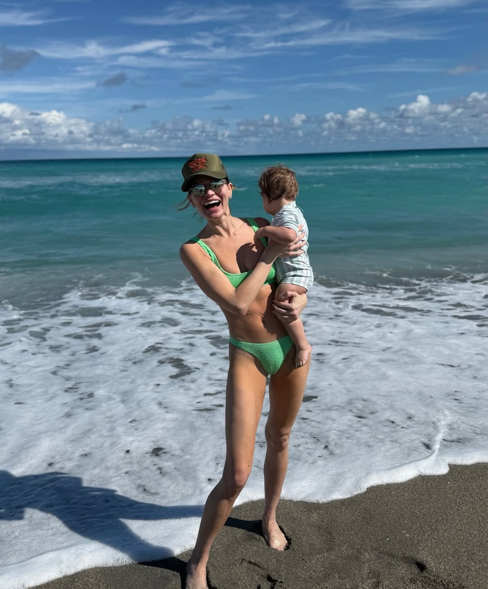 Summer House’s Lindsay Hubbard Shows Off Her Bikini Body During Beach Day With Daughter Gemma