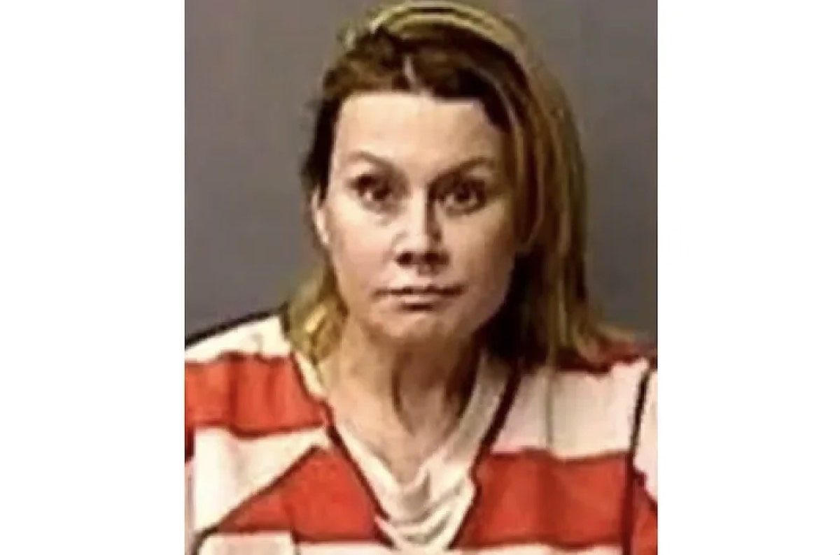 Mom Charged With Murder After 2-Year-Old Drowned While She Was Chatting With Men She Met on Dating App