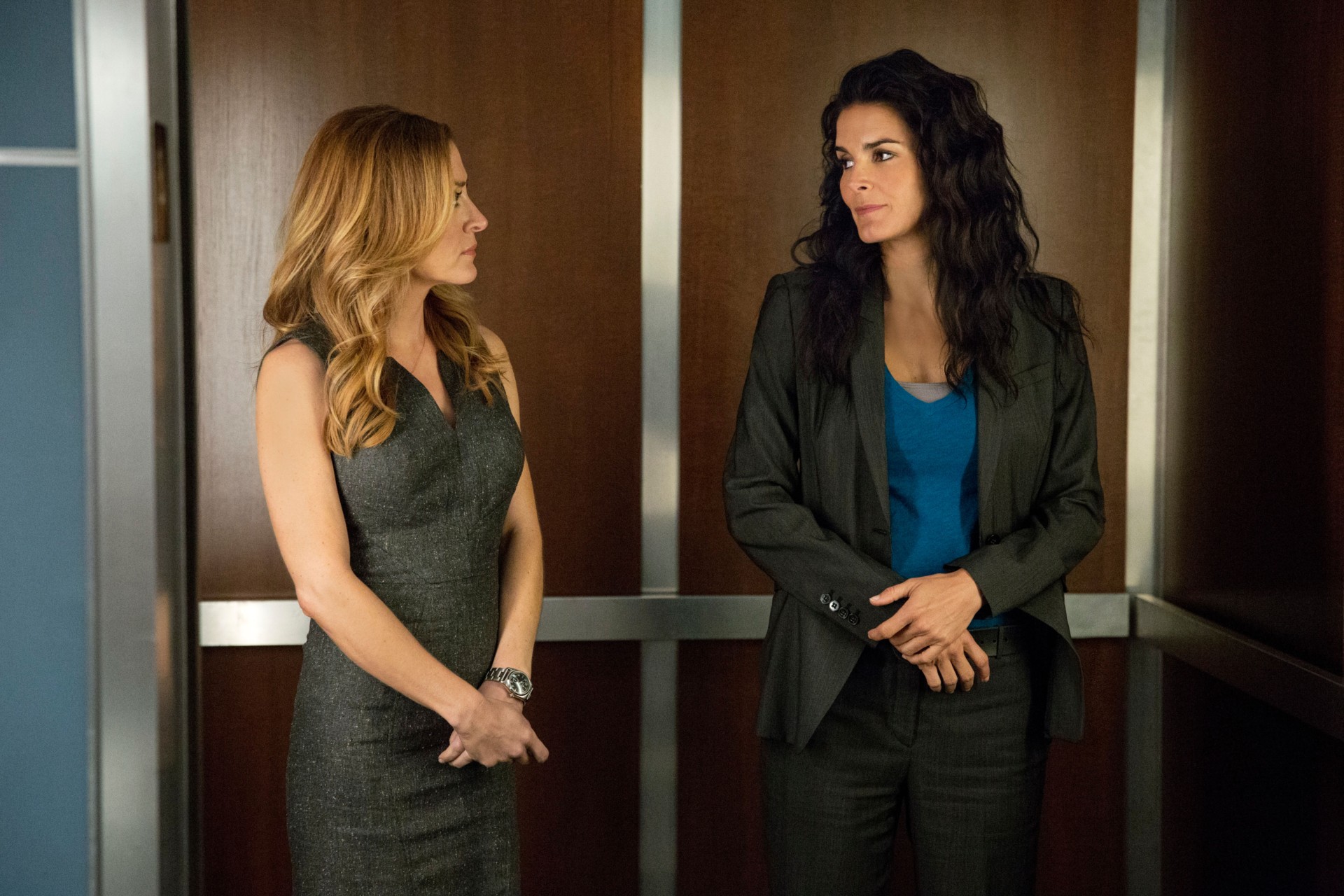 Sasha Alexander and Angie Harmon in Rizzoli & Isles