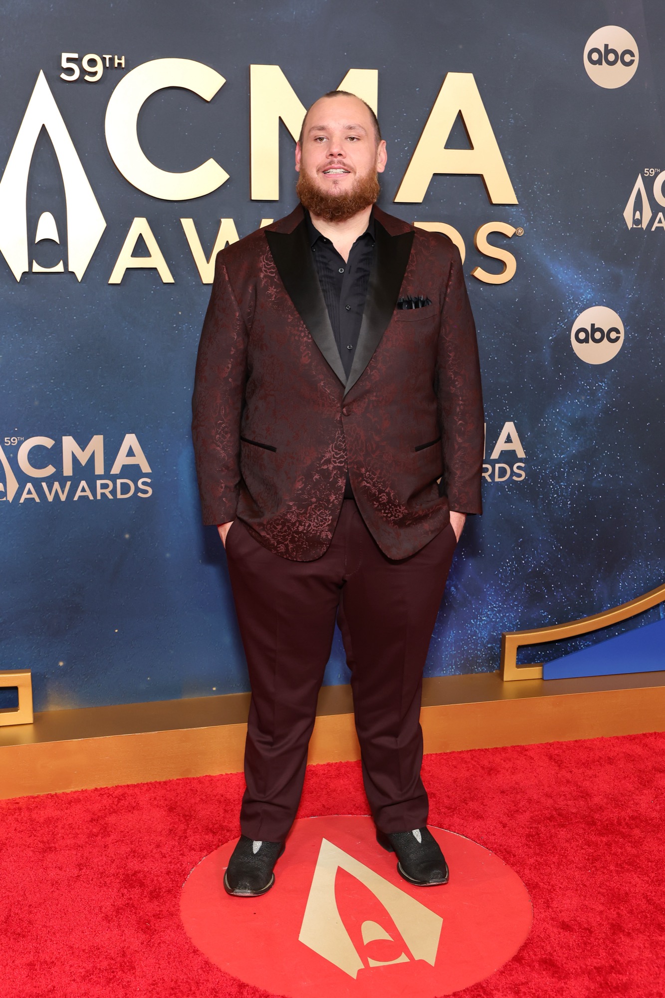 GettyImages-2247543770-luke-combs