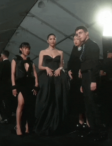 Oscars Glambot 8