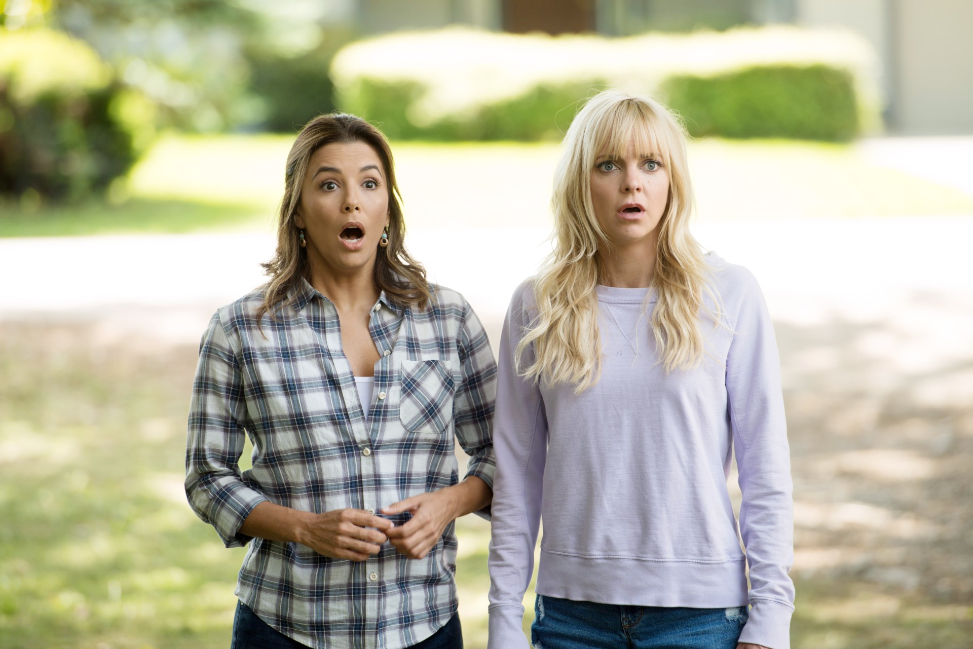 Eva Longoria and Anna Faris in Overboard