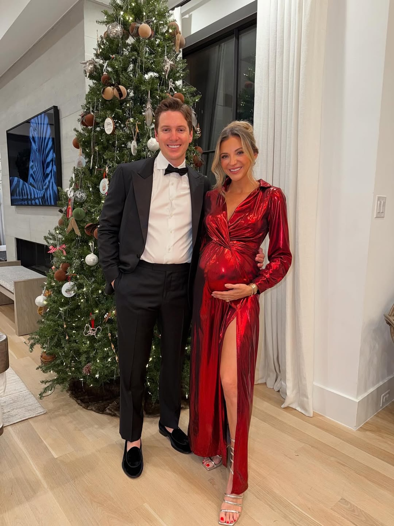 Influencer Dani Austin Shares Why She Wanted to Have an Unmedicated Birth With Baby No. 4