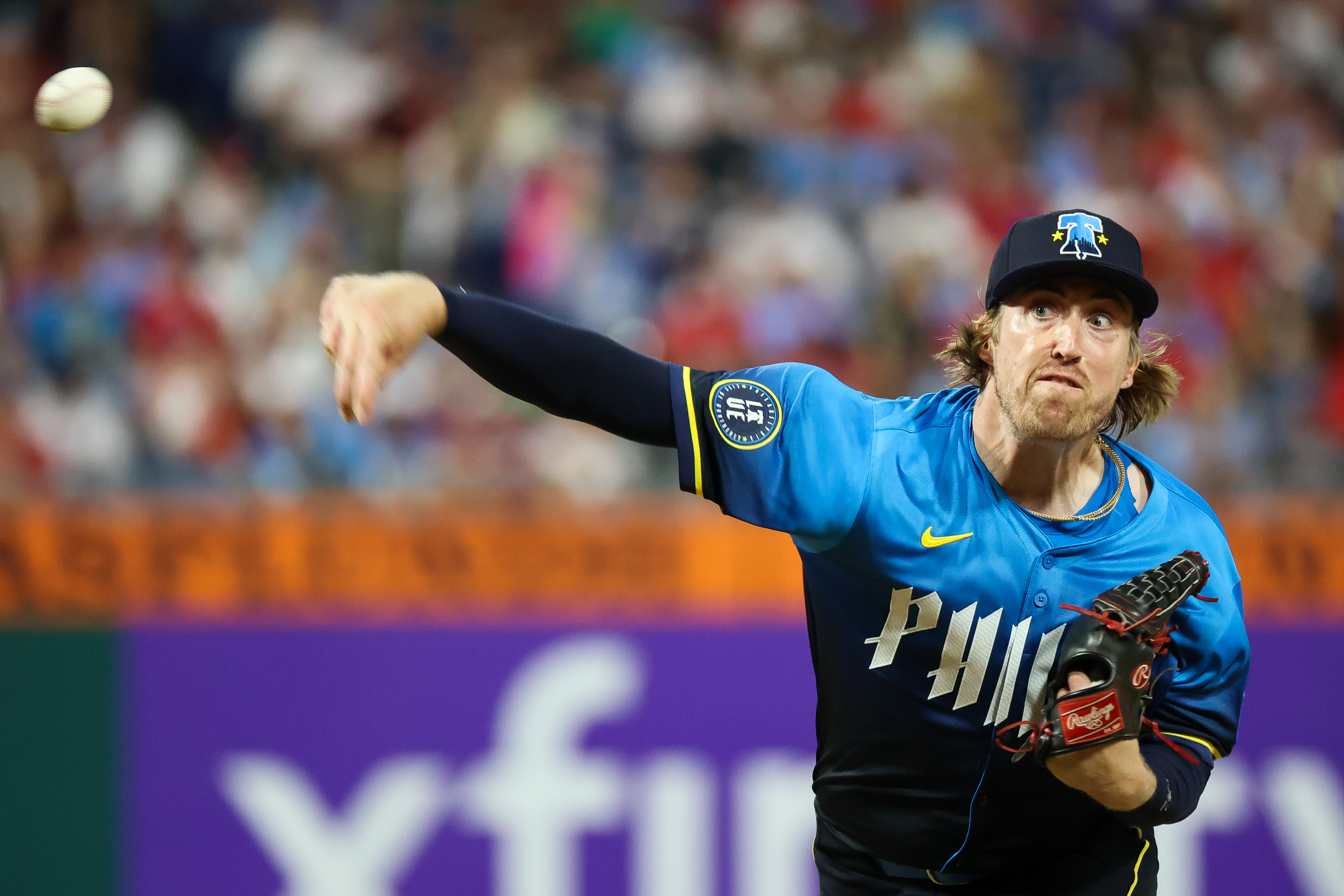 2225003302 Daniel Robert Collapses on Mound, Rushed to Hospital During Spring Training Session