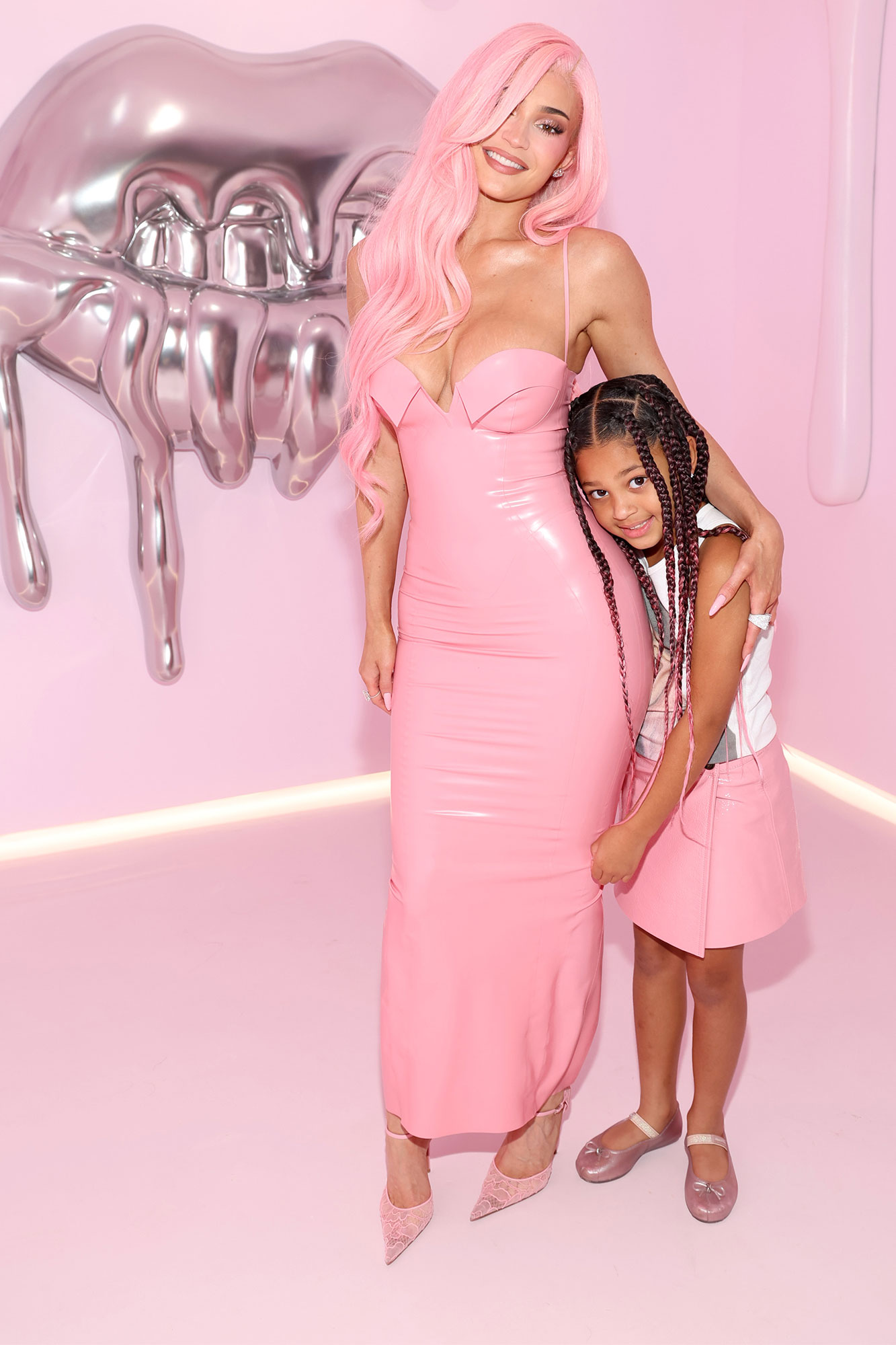 Feature Out of the Box Nail Designs Kylie Jenner