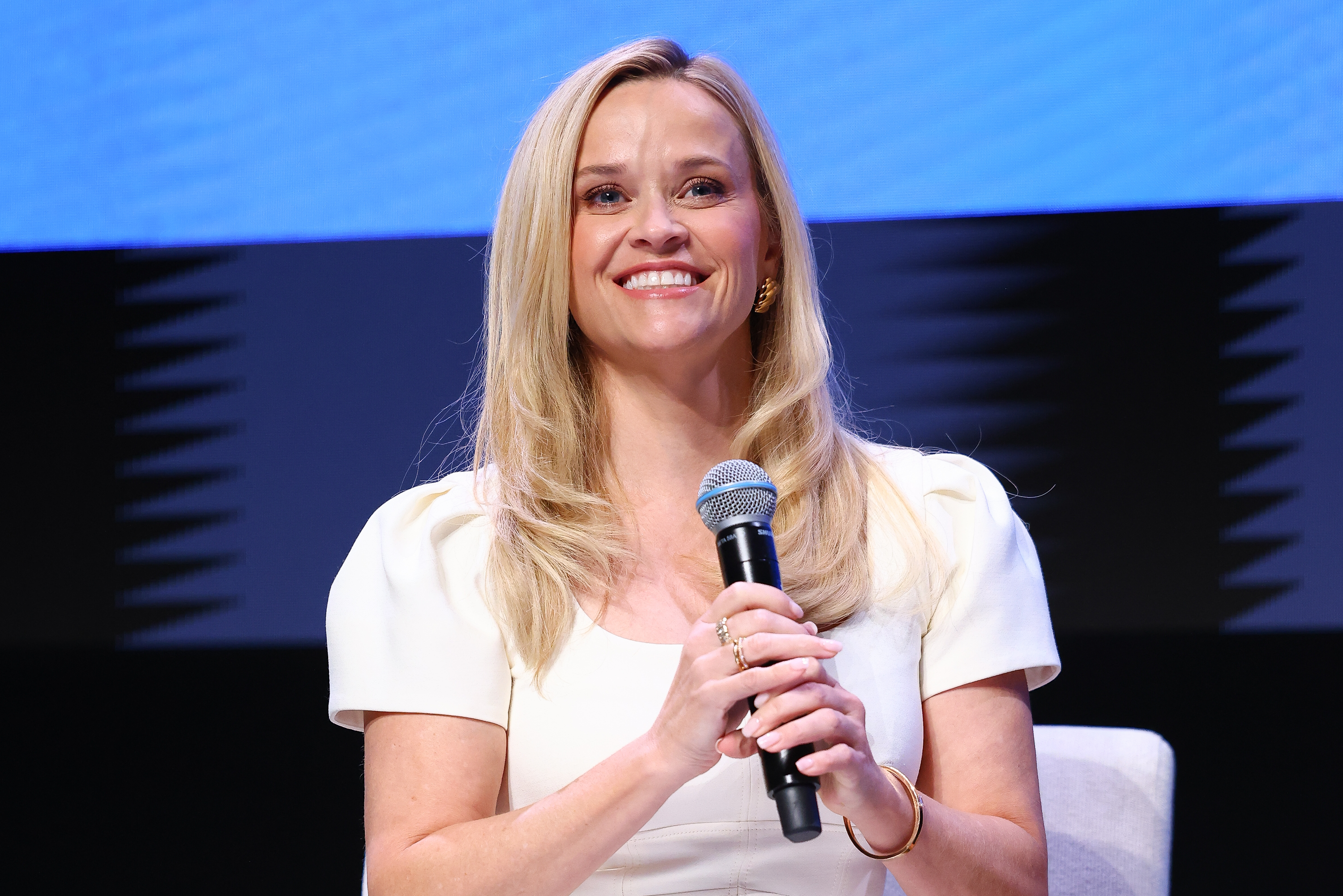 reese witherspoon jeans