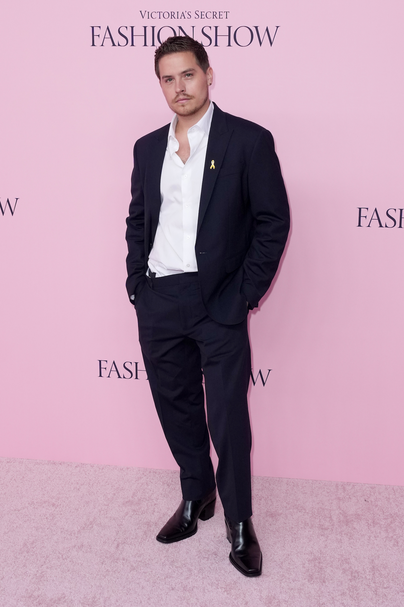 GettyImages-2240824622Dylan-Sprouse-Holds-Intruder-at-Gunpoint-Amid-Home-Invasion.jpg