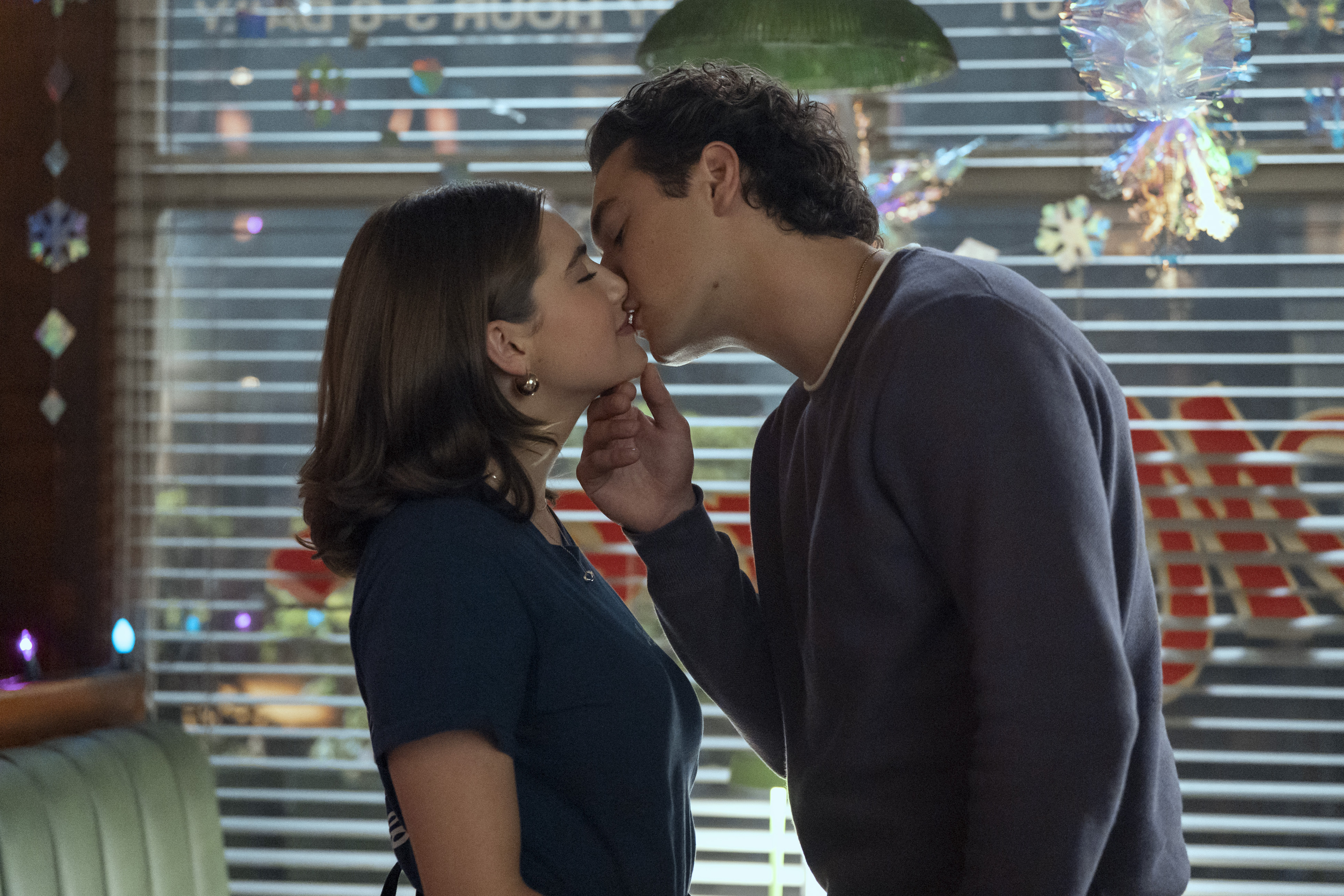 Which 'Off Campus' Couples Ended Up Together? Book Order Explained