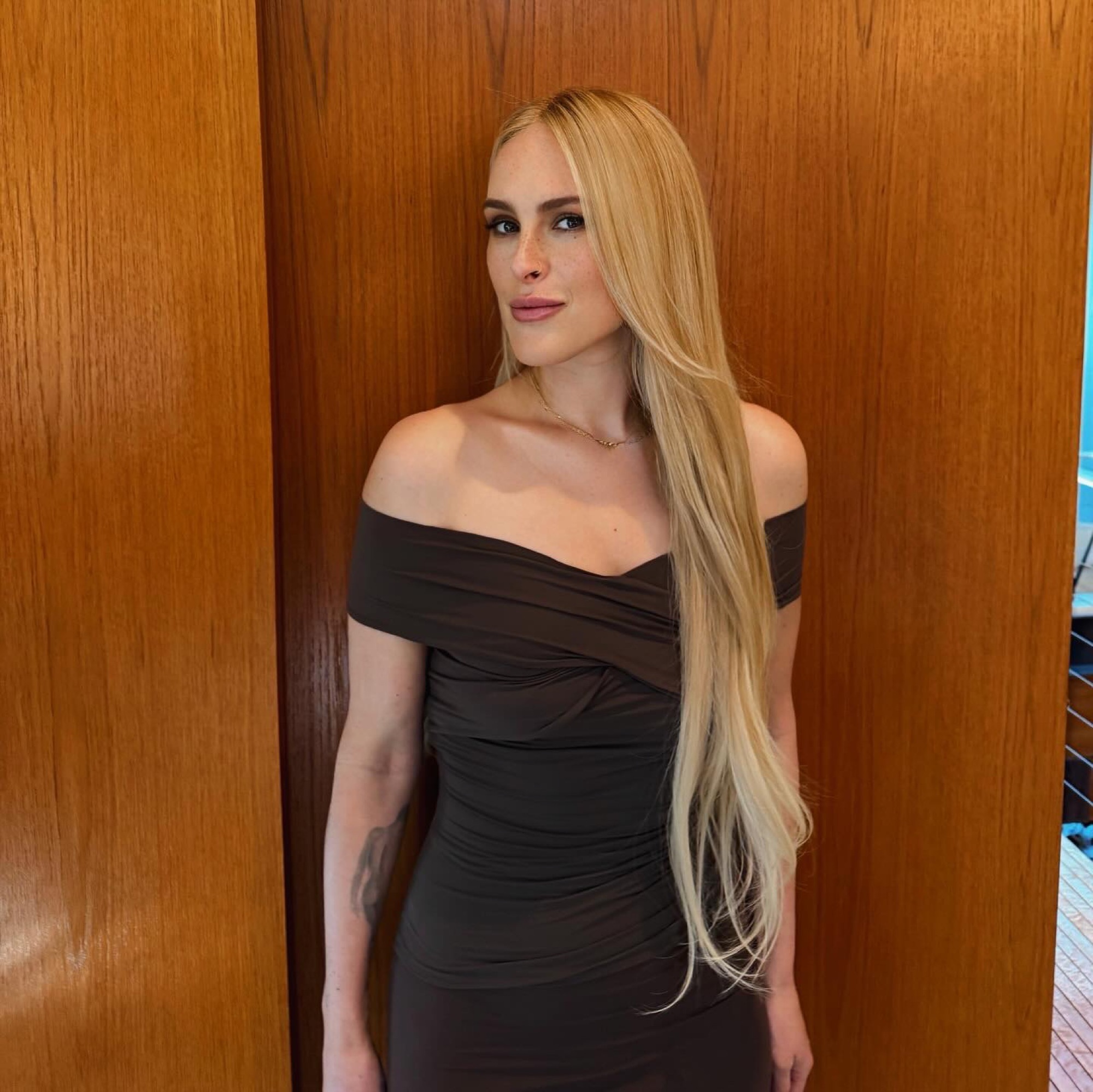Rumer Willis Reveals Why Her Face Physically Changed Shuts Down Plastic Surgery Rumors Feature