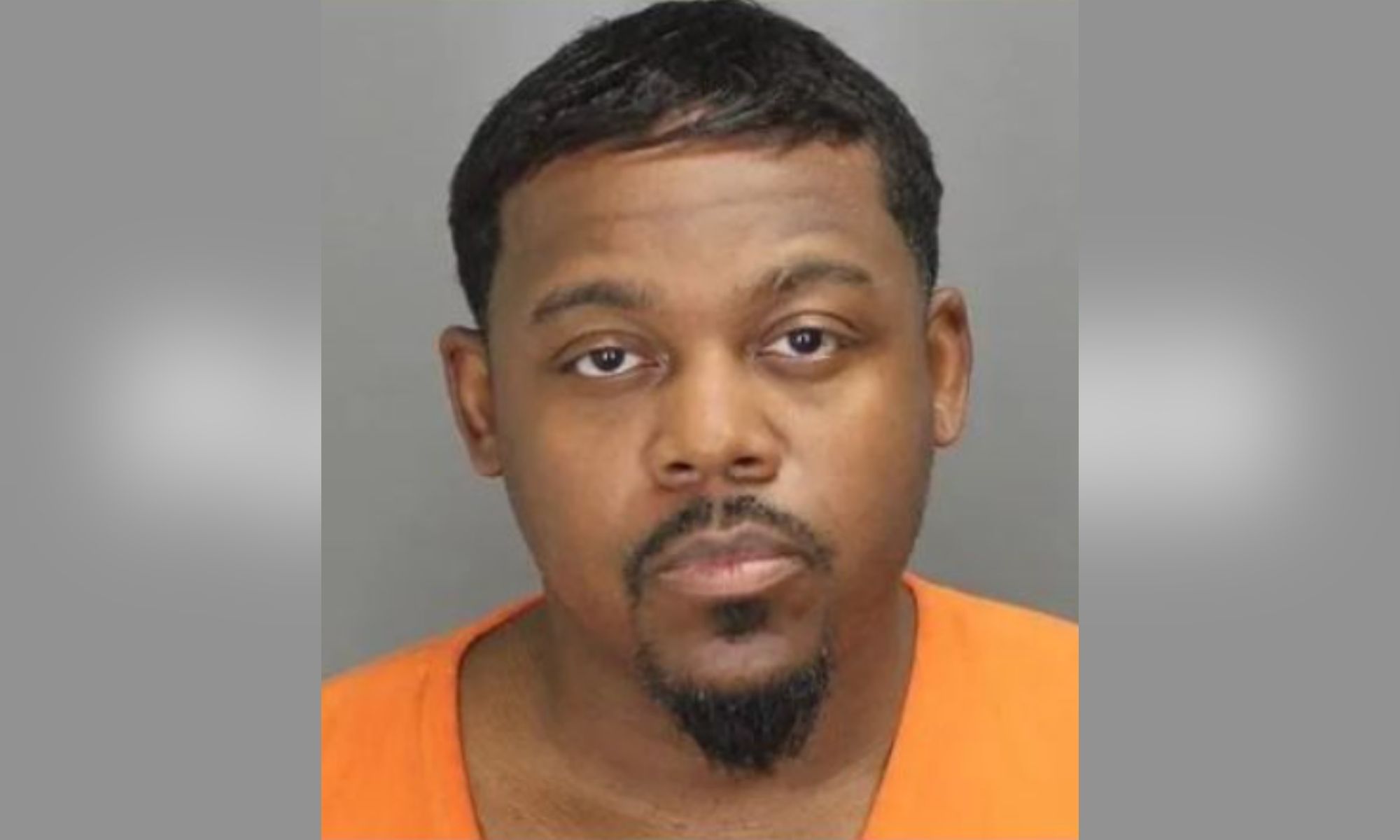 Man Pinned Ex-Girlfriend With His Car Before Shooting Her 2 Times in Front of Their Daughter