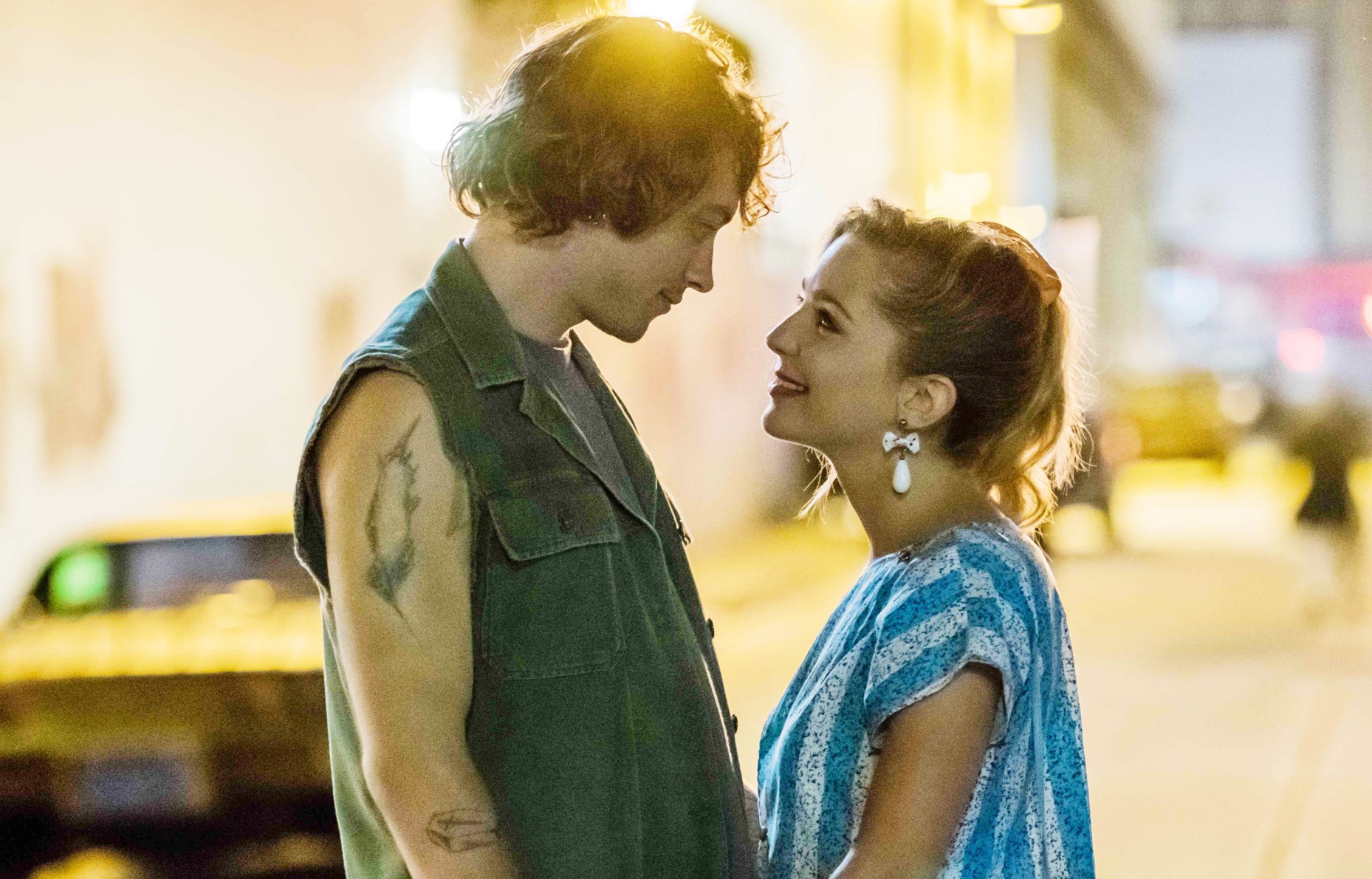 Josh Whitehouse and Jessica Rothe in Valley Girl
