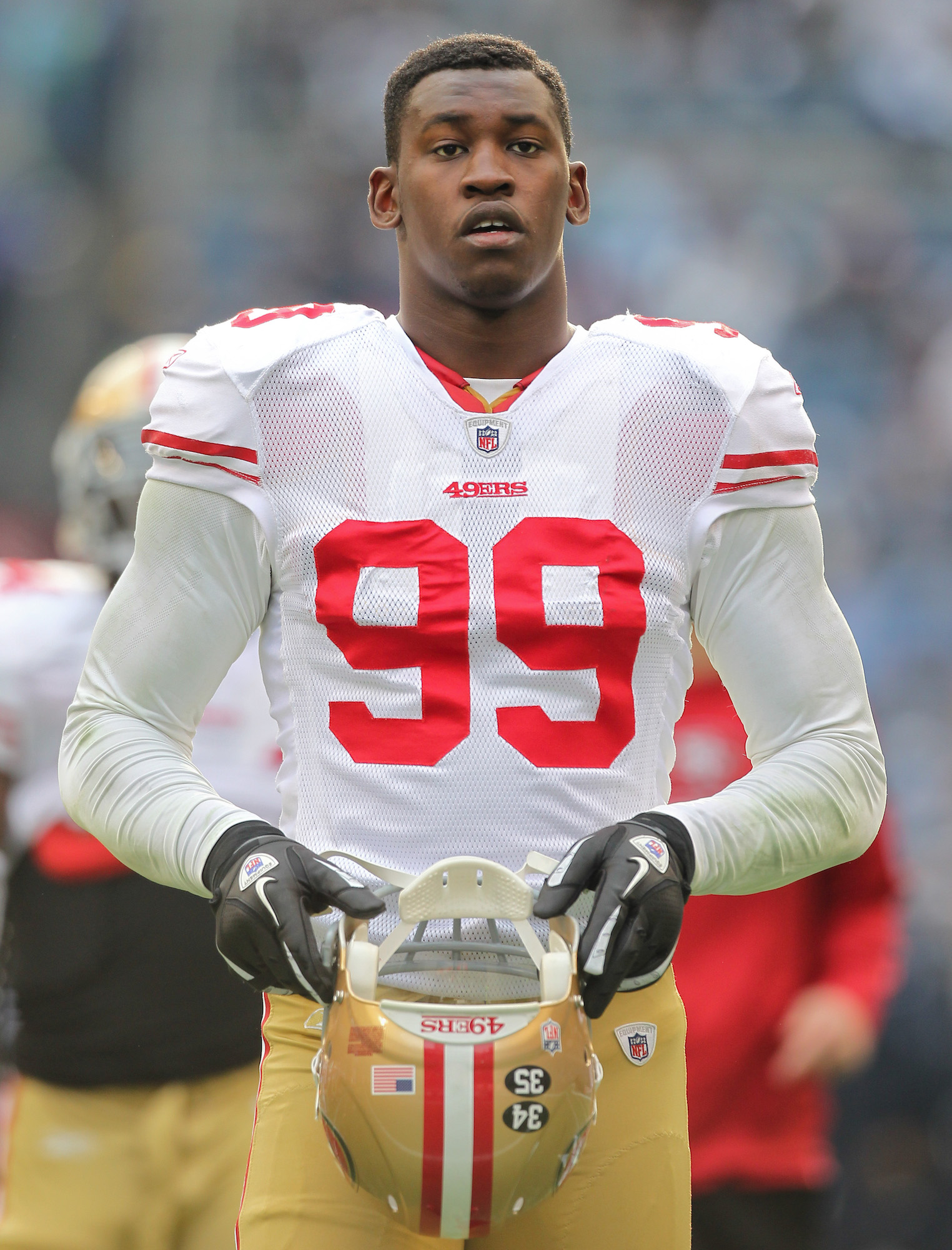 Aldon-Smith-GettyImages-136143187