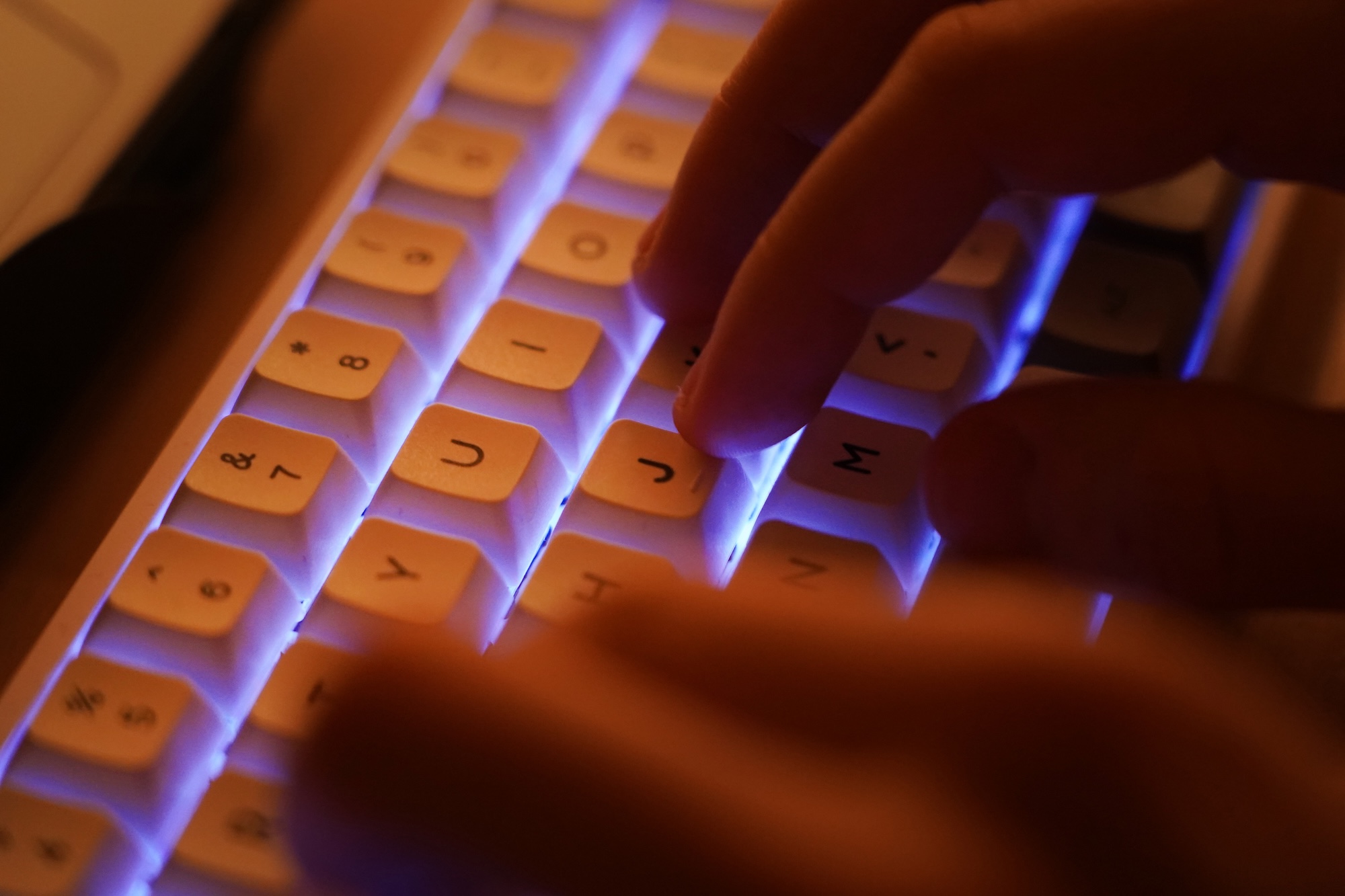 GettyImages-1298533103 Is the 20-20-20 Rule for Eye Strain Effective? Studies Explain