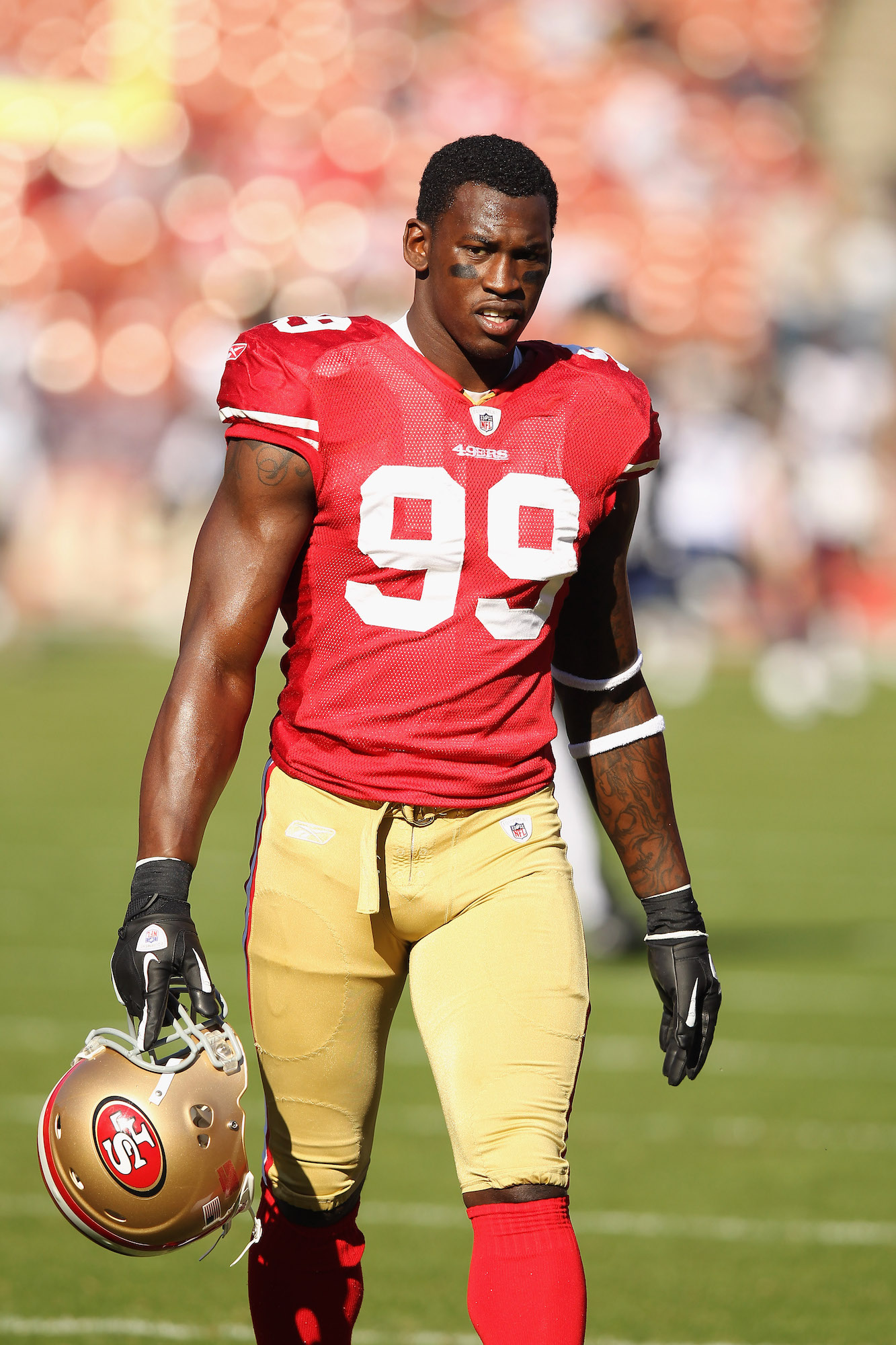 GettyImages-135247349-Aldon-Smith-dead-at-36.jpg