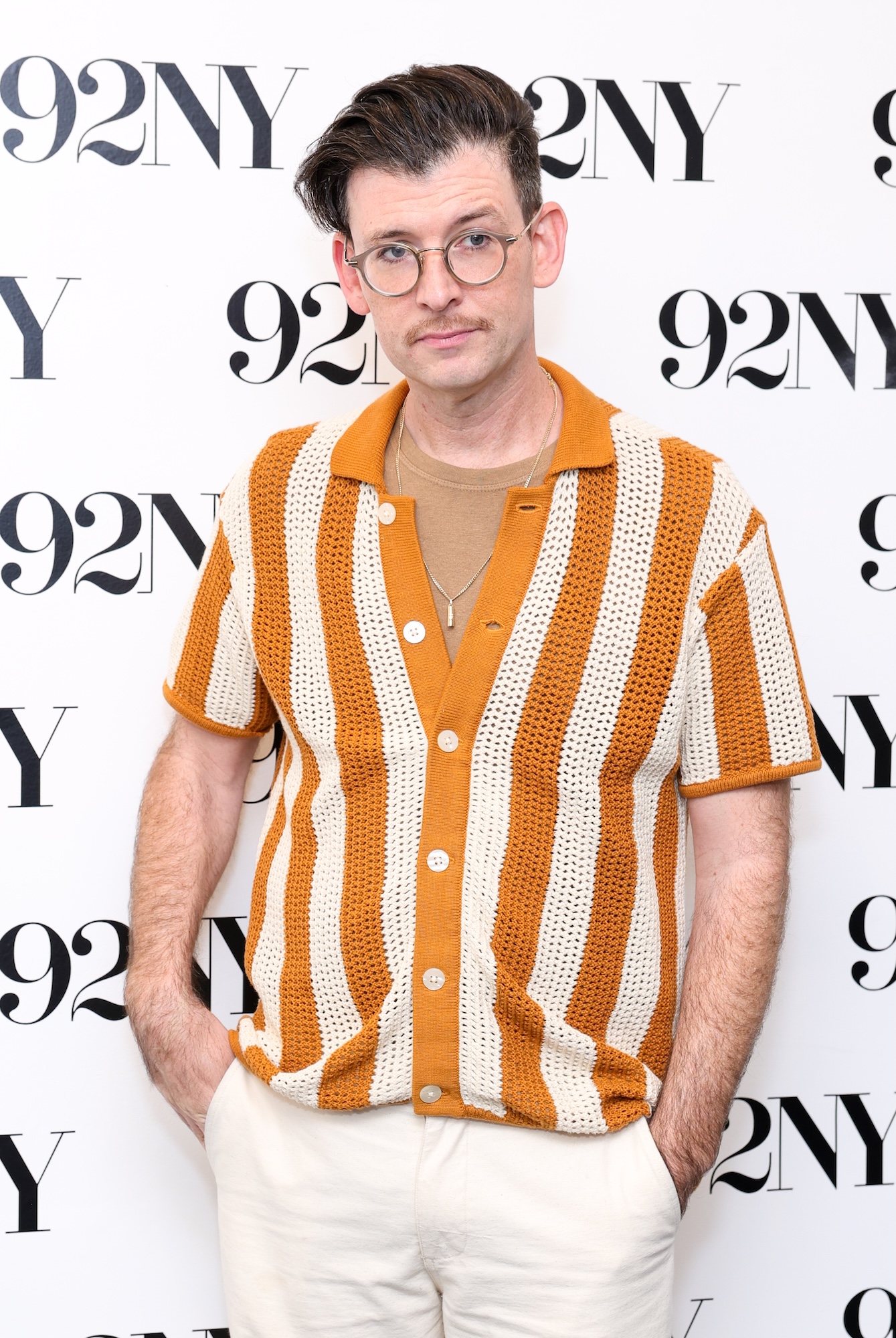 ‘The Pitt’ Actor Moshe Kasher Reveals ‘Terrifying’ Cancer Battle and ‘Hardcore Neck Scar’