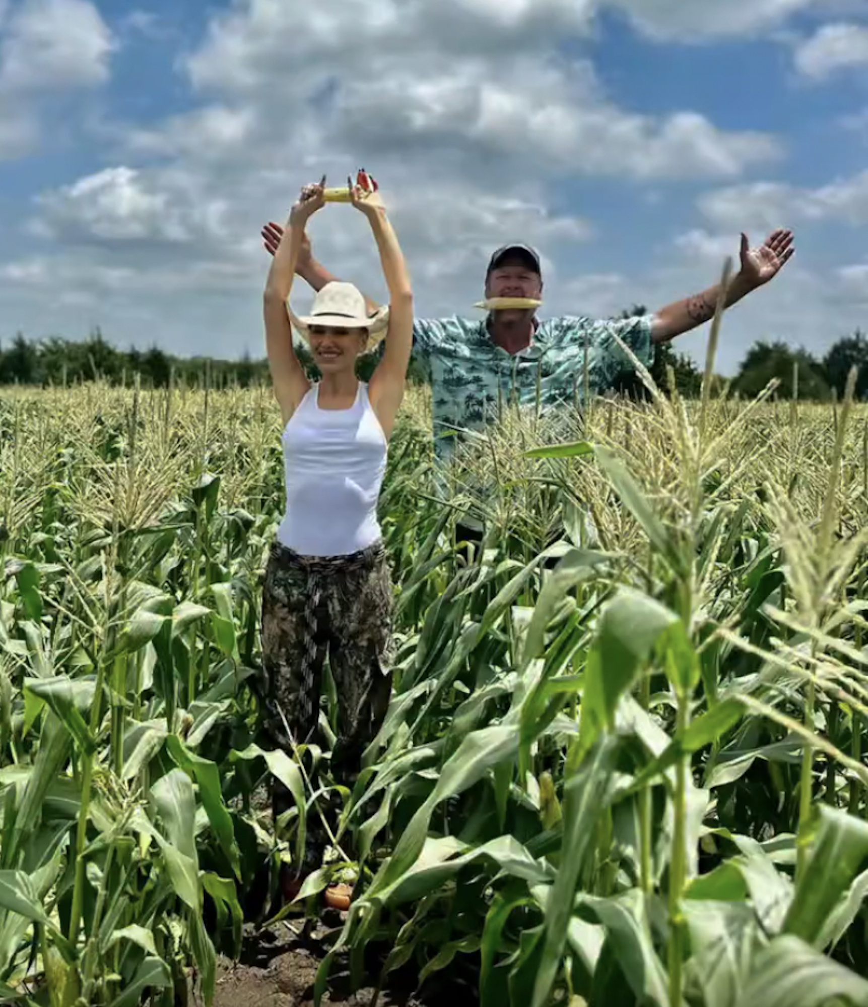 Gwen-Stefani-and-Blake-Shelton