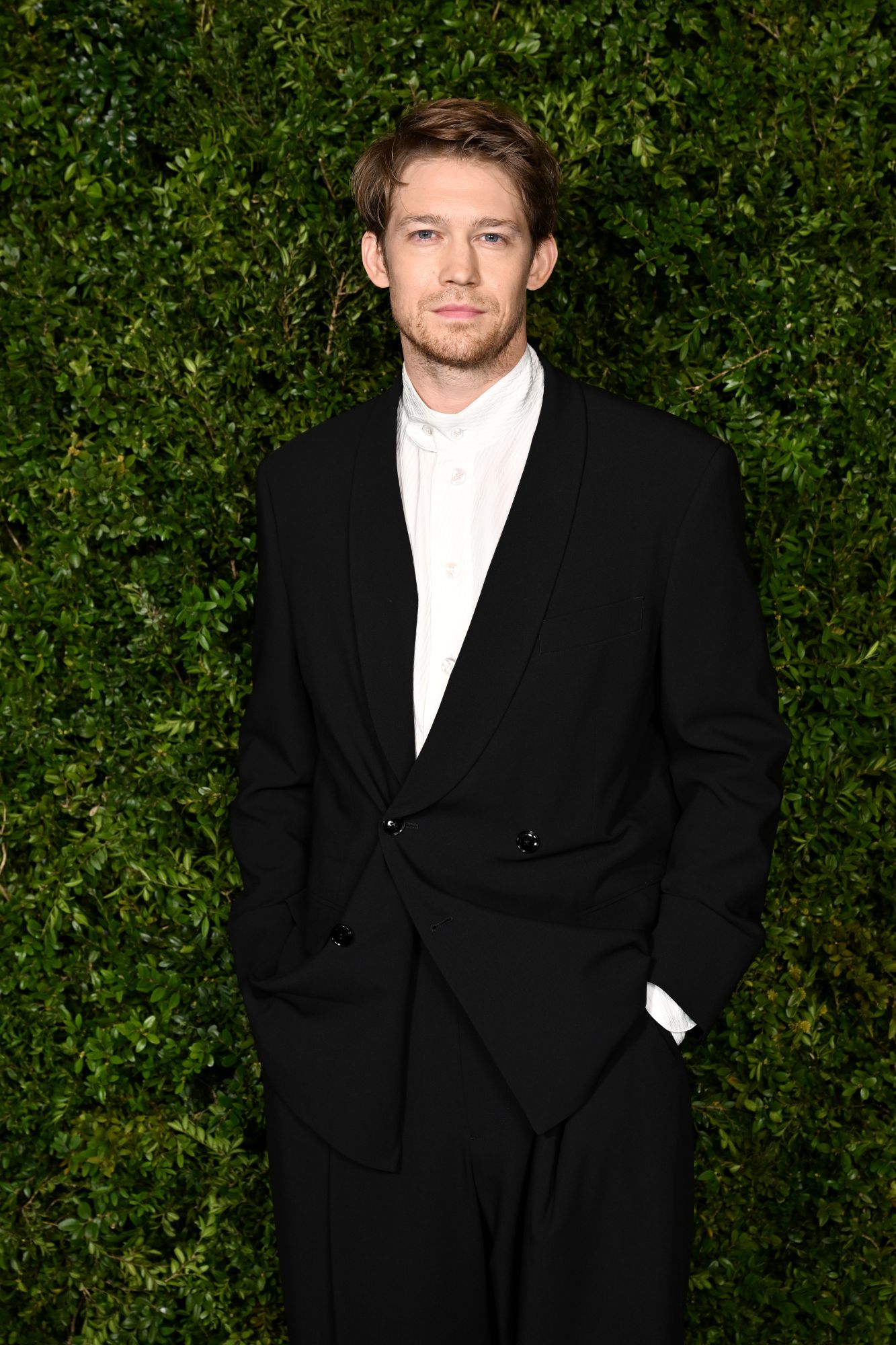 Joe Alwyn Bio Pic