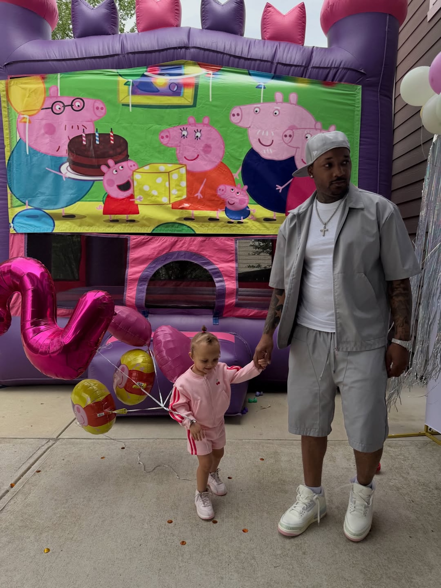 Parenting Influencer Mourns Death of 2-Year-Old Daughter, Launches GoFundMe to Cover Moving Costs