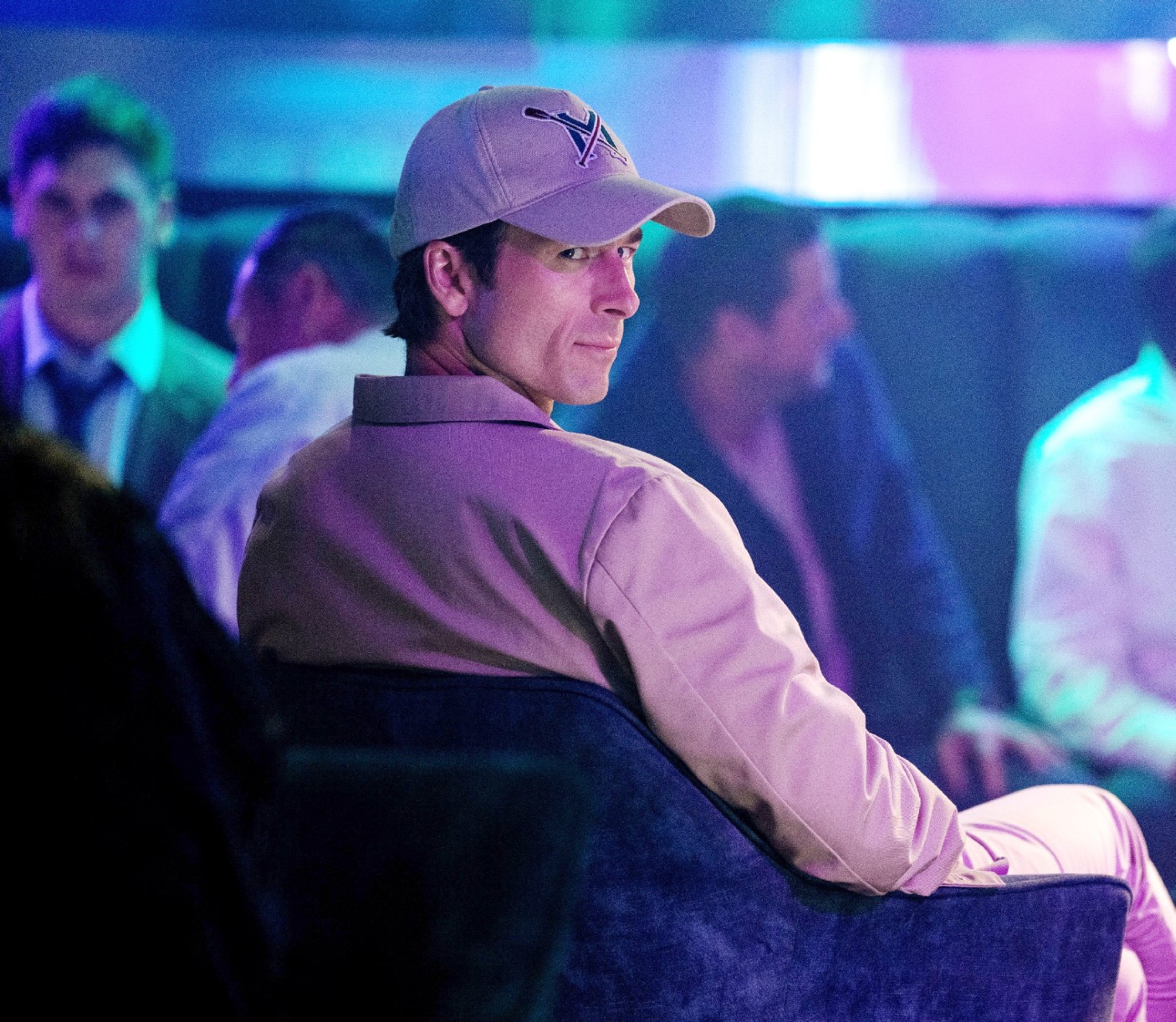 Glen Powell in How to Make a Killing
