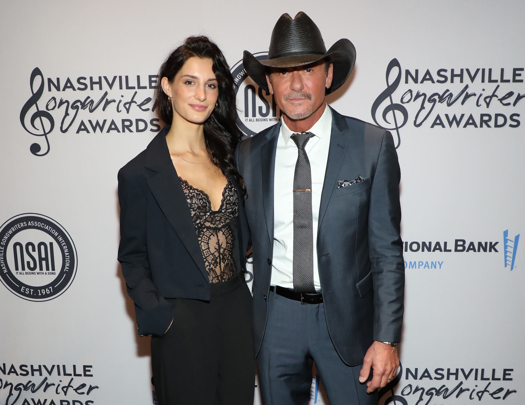 Tim McGraw and Faith Hill's Daughter Audrey Makes Rare Appearance at Dad's Concert, Sings Mom's Song