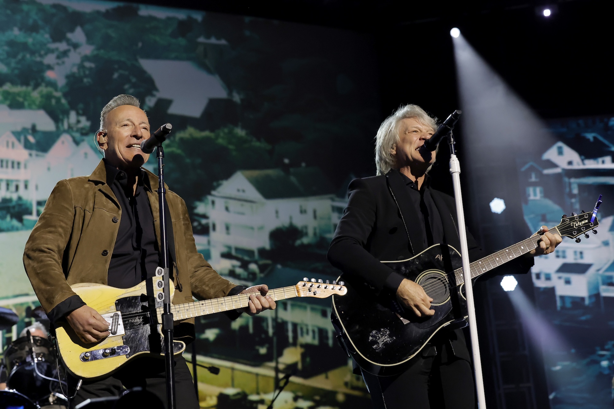 Jon Bon Jovi Returns to MSG Stage After Abruptly Ending Concert, Joined by Bruce Springsteen
