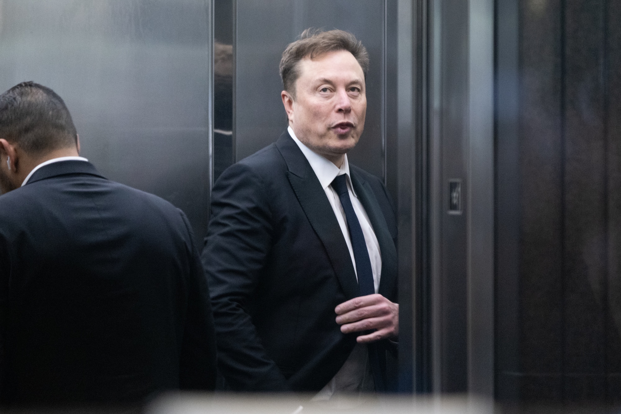 GettyImages-2273245544elonmuskbashingmedia.jpg