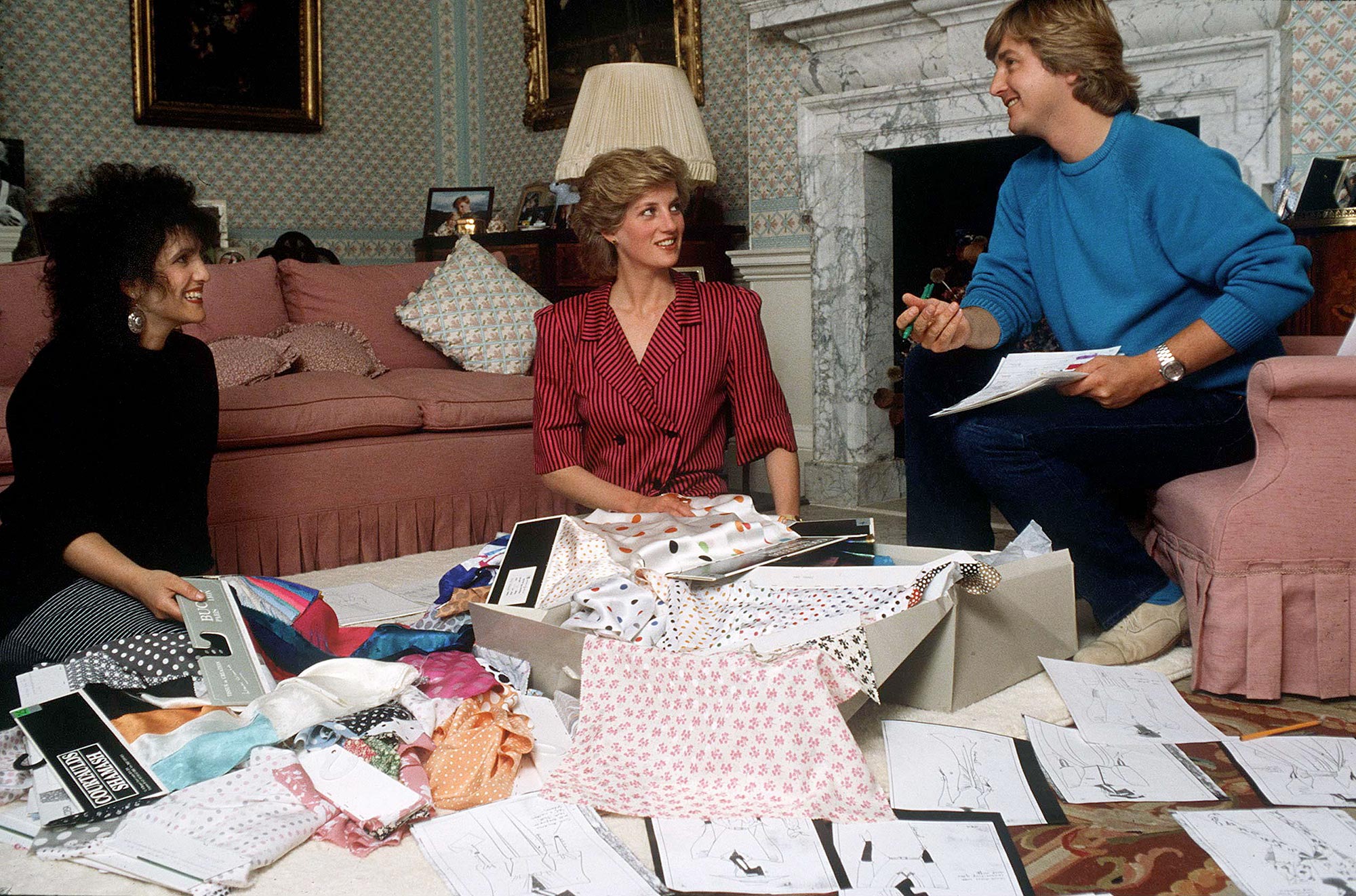 Princess Dianas Wedding Gown Designer Reflects on Iconic Look