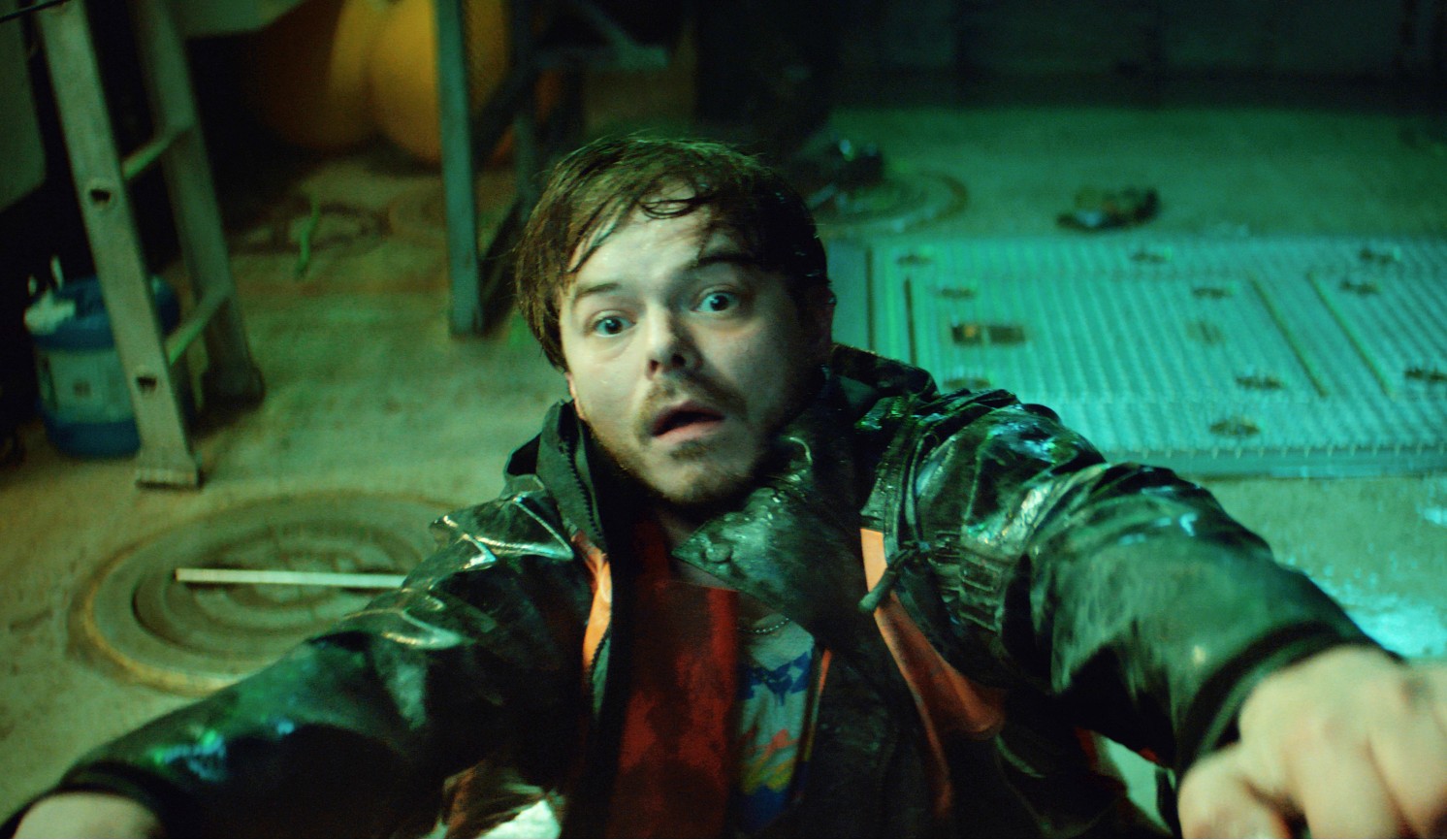 Charlie Heaton in Below
