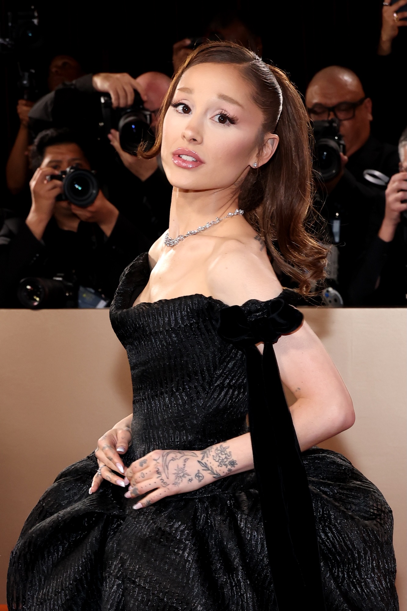 ariana grande skips mtv vmas