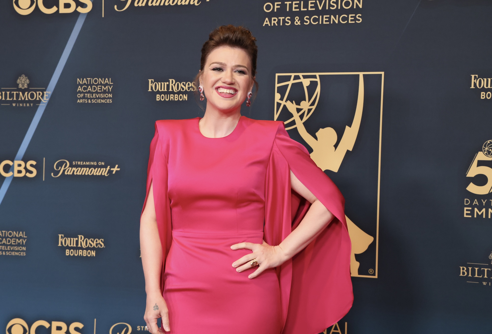 Brooklyn Store Art of Play Raises Price of Bird Kelly Clarkson Wanted to Buy to $15 Million